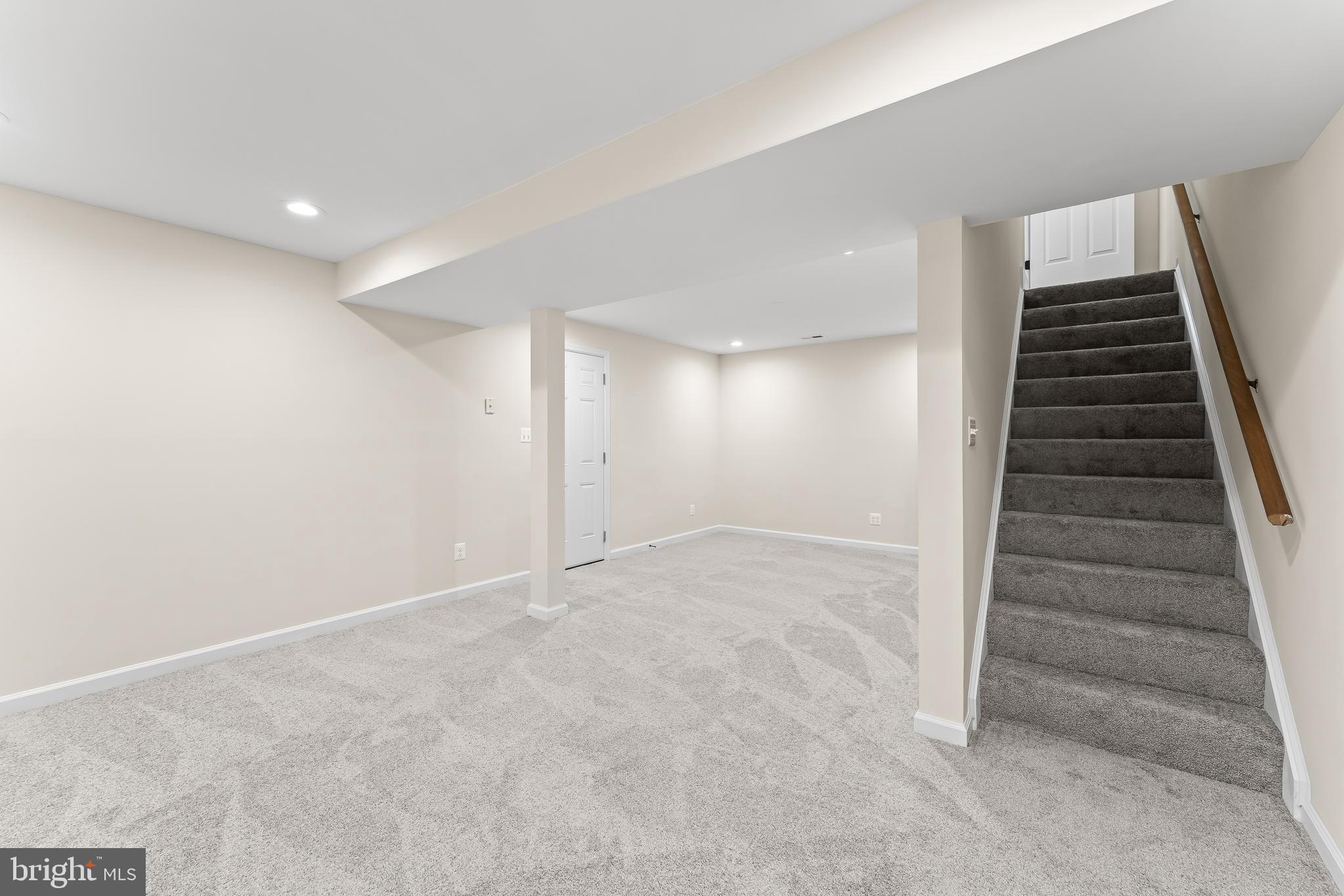 LAKE WILDERNESS - Residential