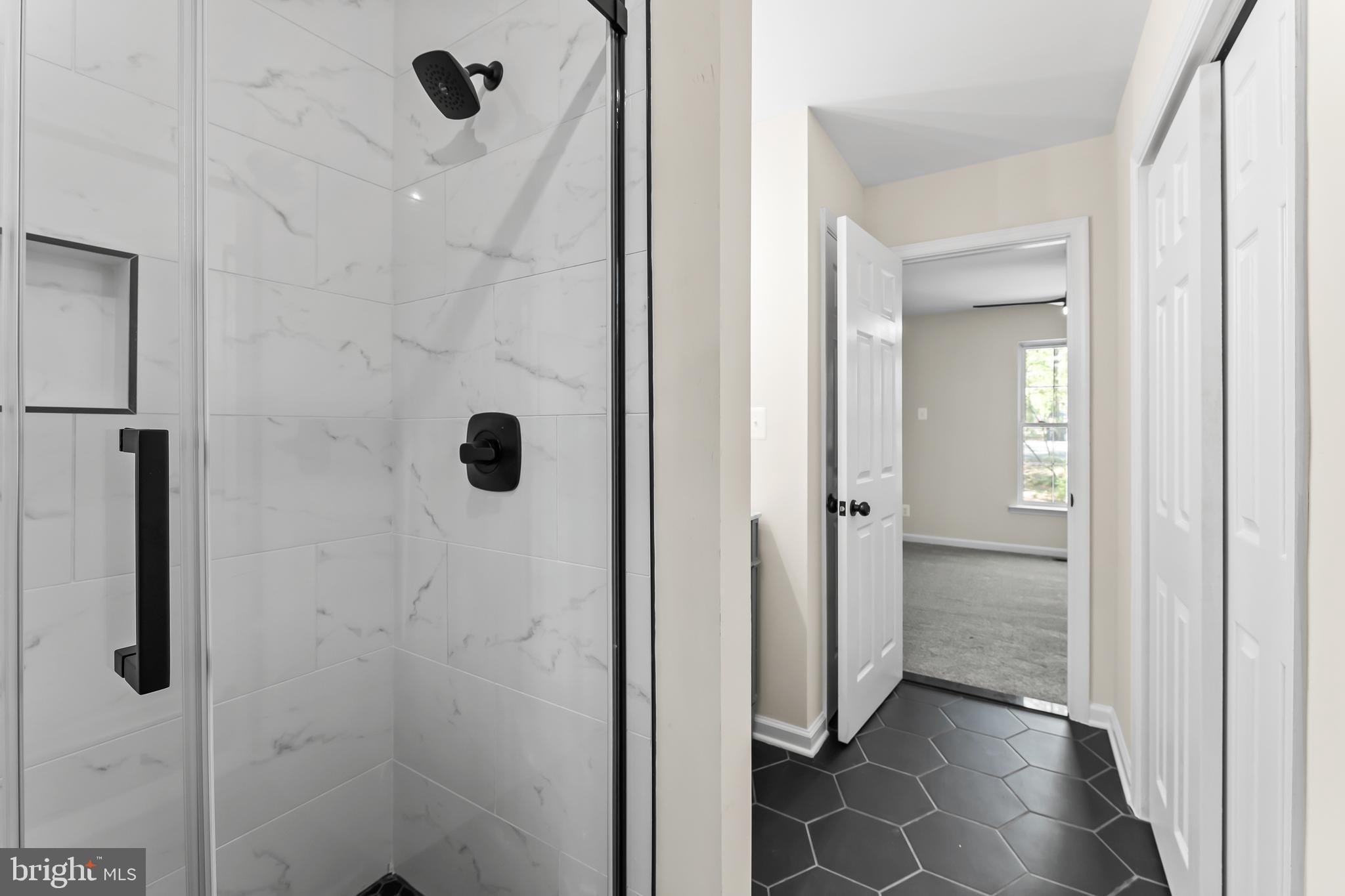 LAKE WILDERNESS - Residential