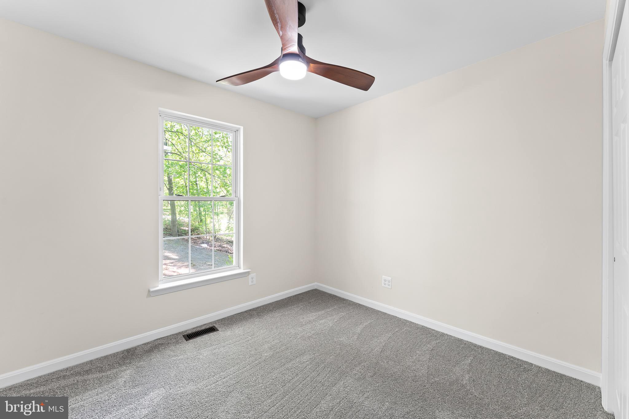 LAKE WILDERNESS - Residential