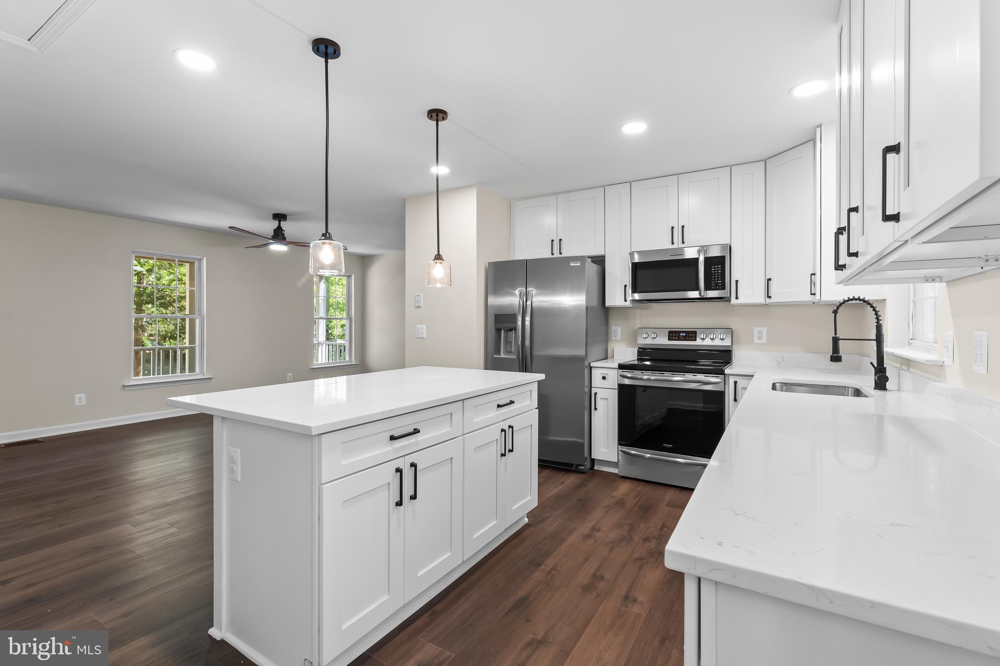 LAKE WILDERNESS - Residential