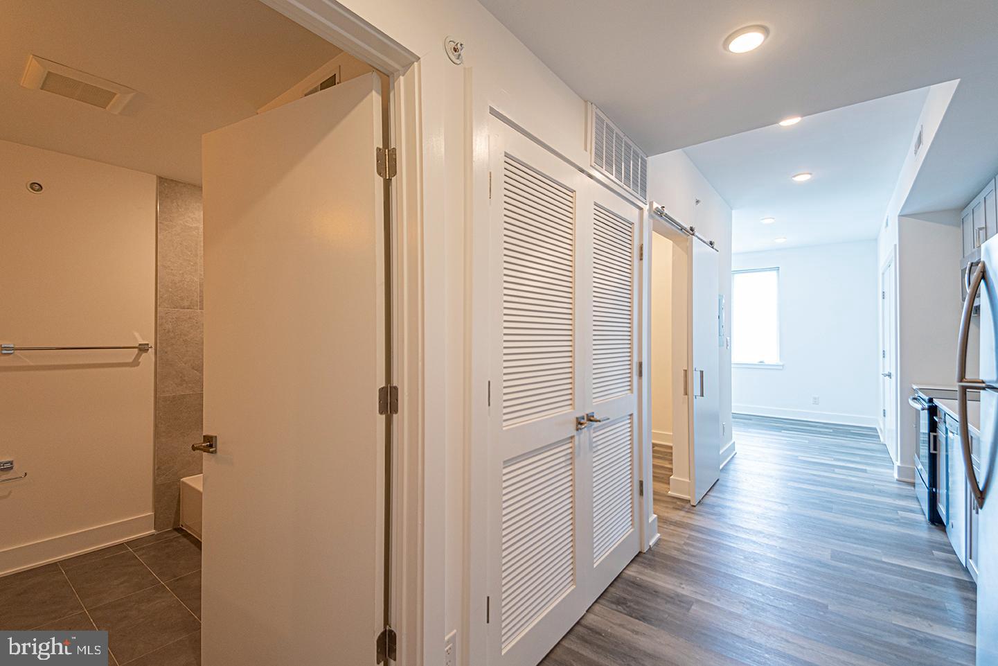 LOFT DISTRICT - Residential Lease