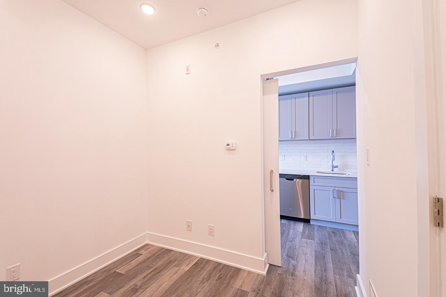 LOFT DISTRICT - Residential Lease