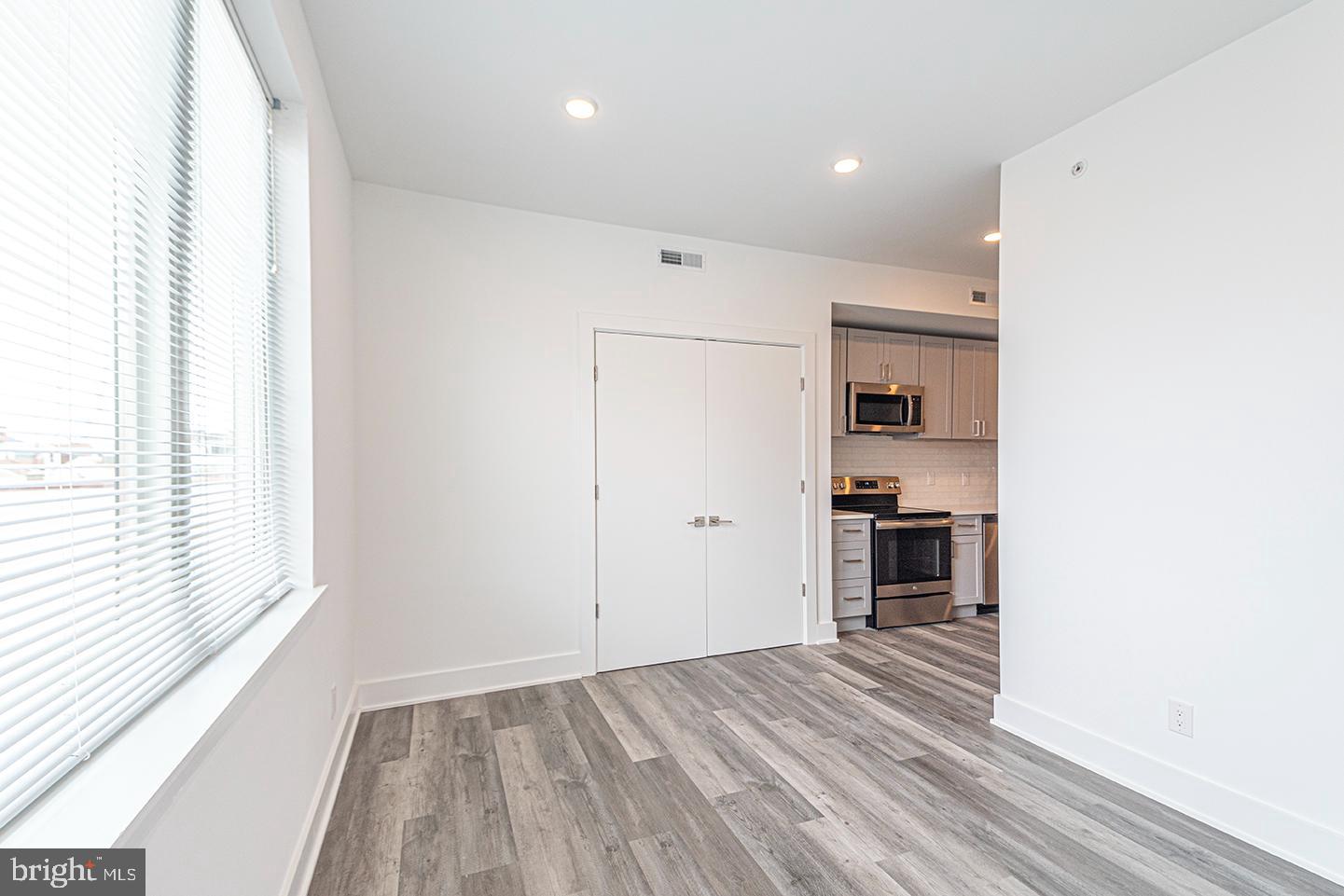 LOFT DISTRICT - Residential Lease