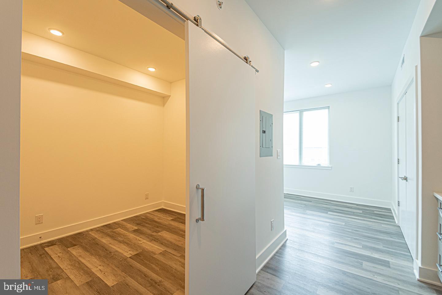 LOFT DISTRICT - Residential Lease