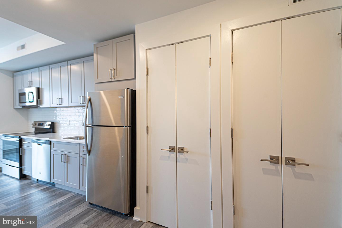 LOFT DISTRICT - Residential Lease