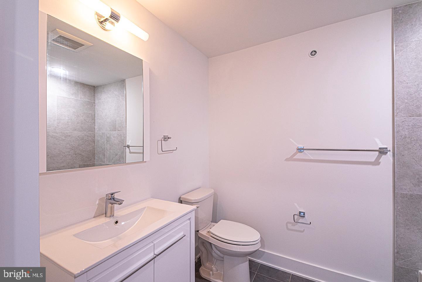 LOFT DISTRICT - Residential Lease