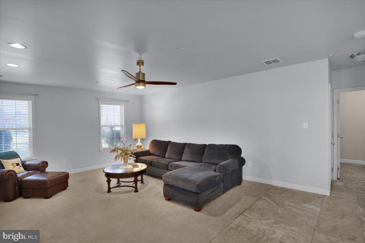 305 EMERALD LANE