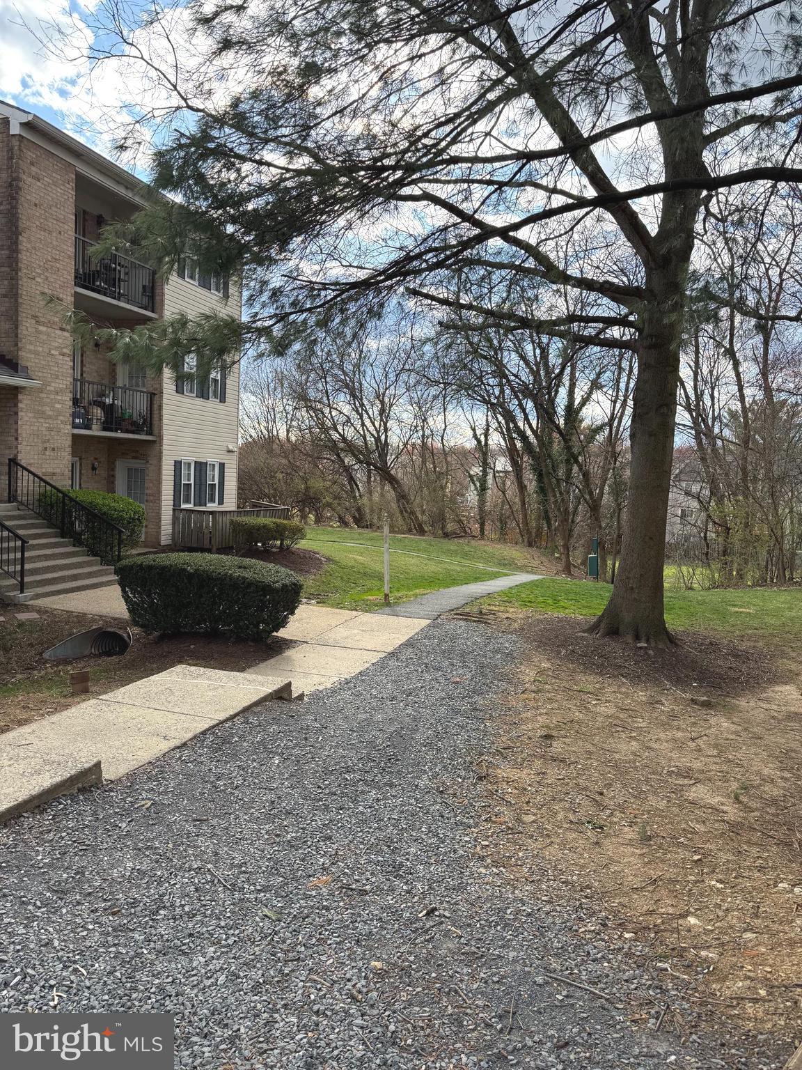 FLOWER HILL - Residential Lease