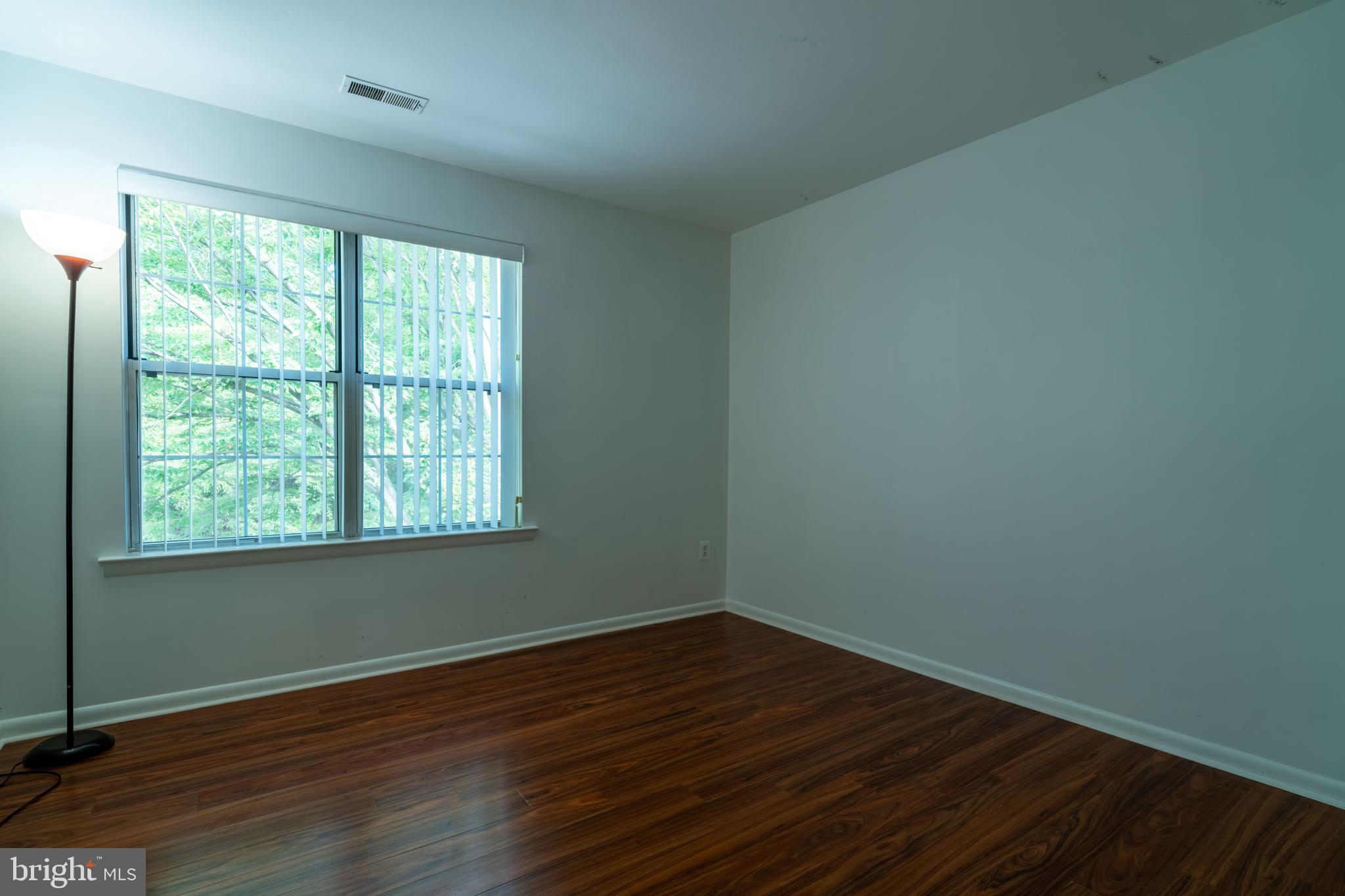 FOREST BROOKE - Residential