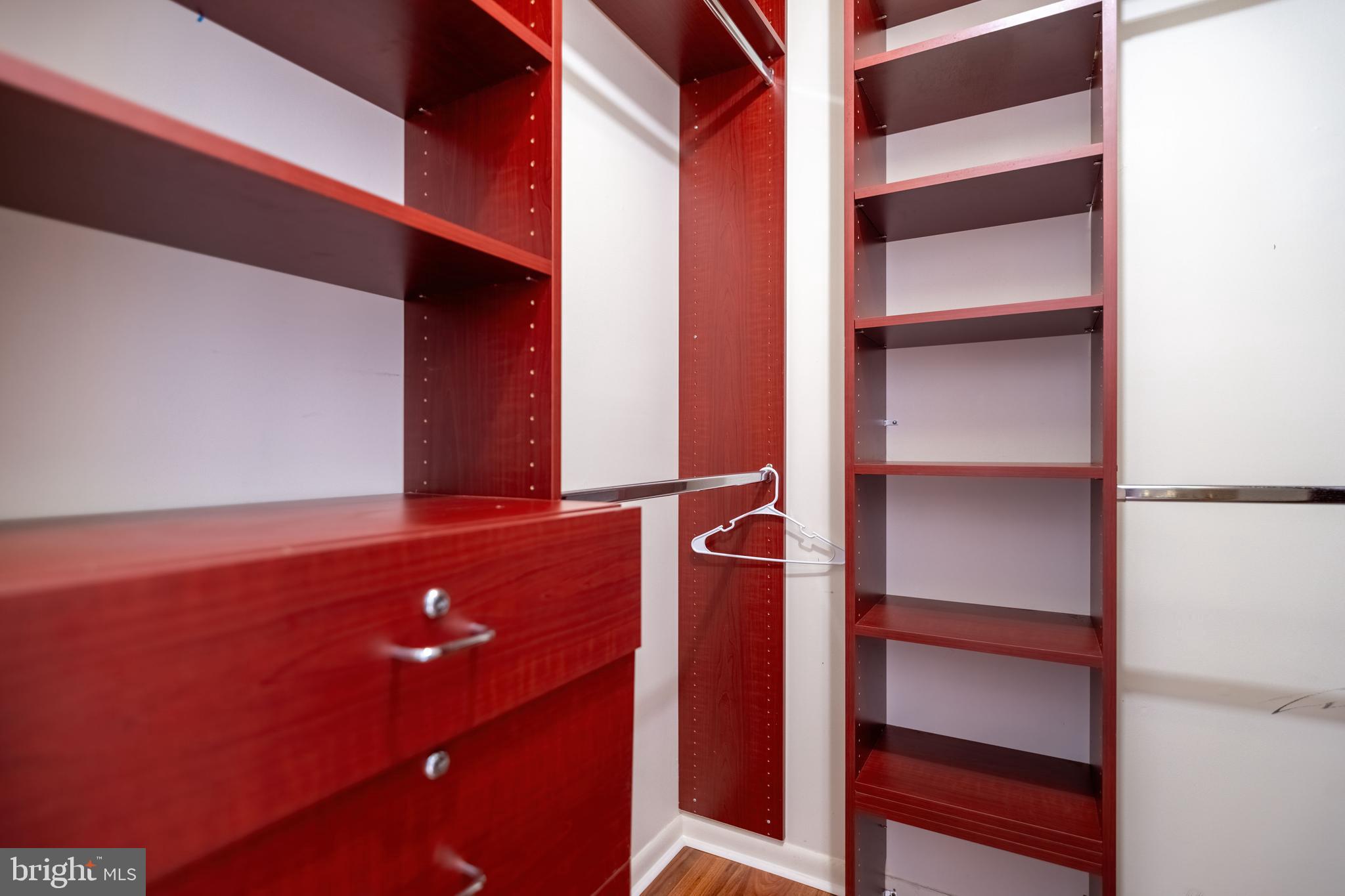 FOREST BROOKE - Residential