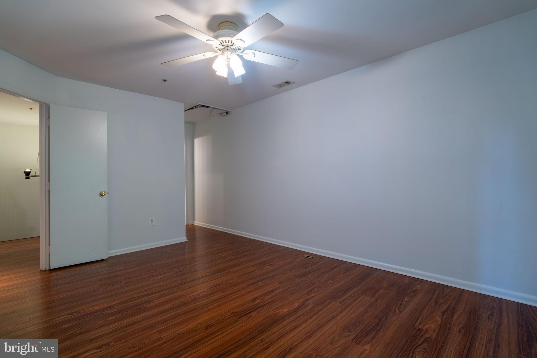 FOREST BROOKE - Residential