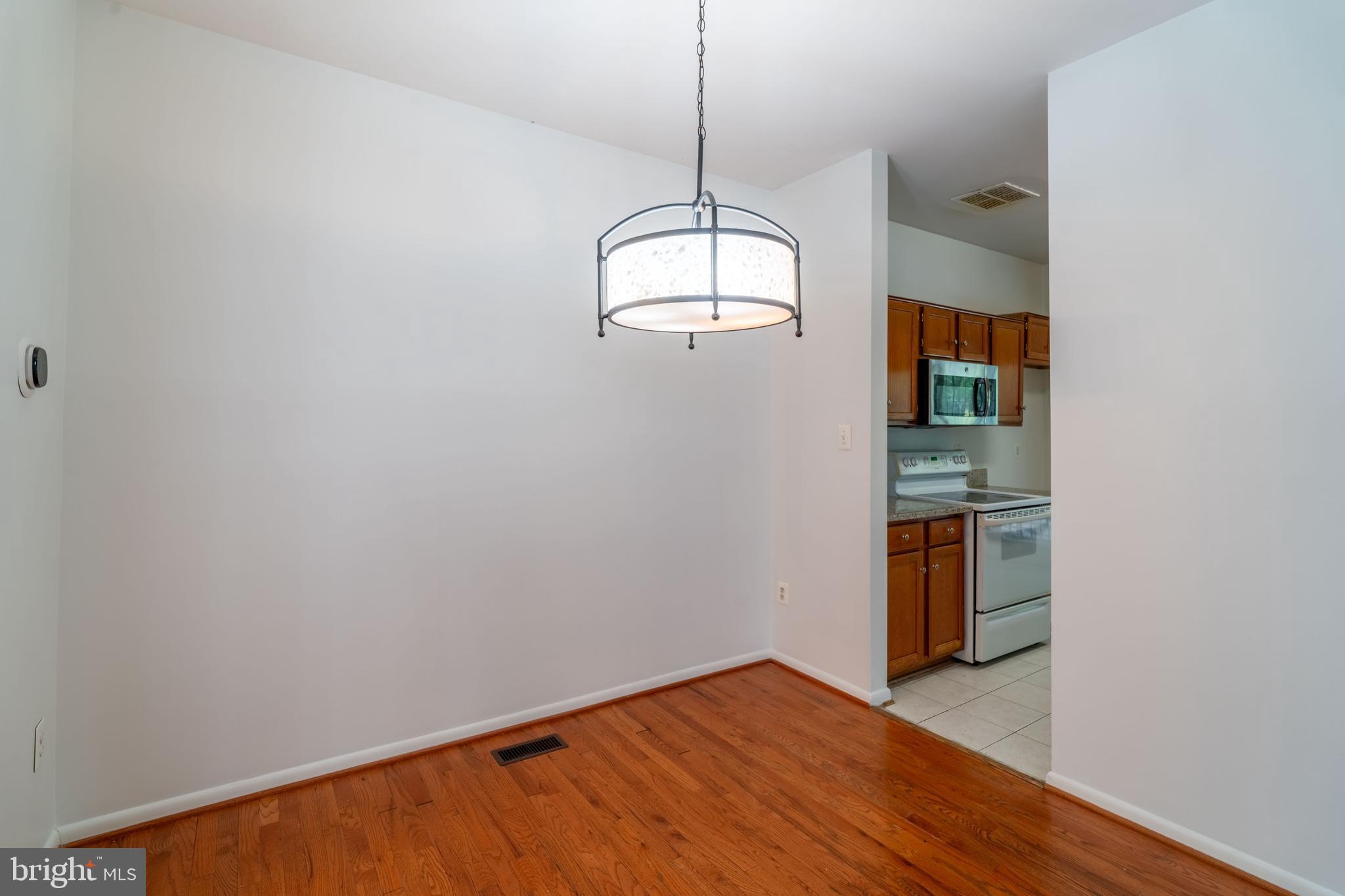 FOREST BROOKE - Residential