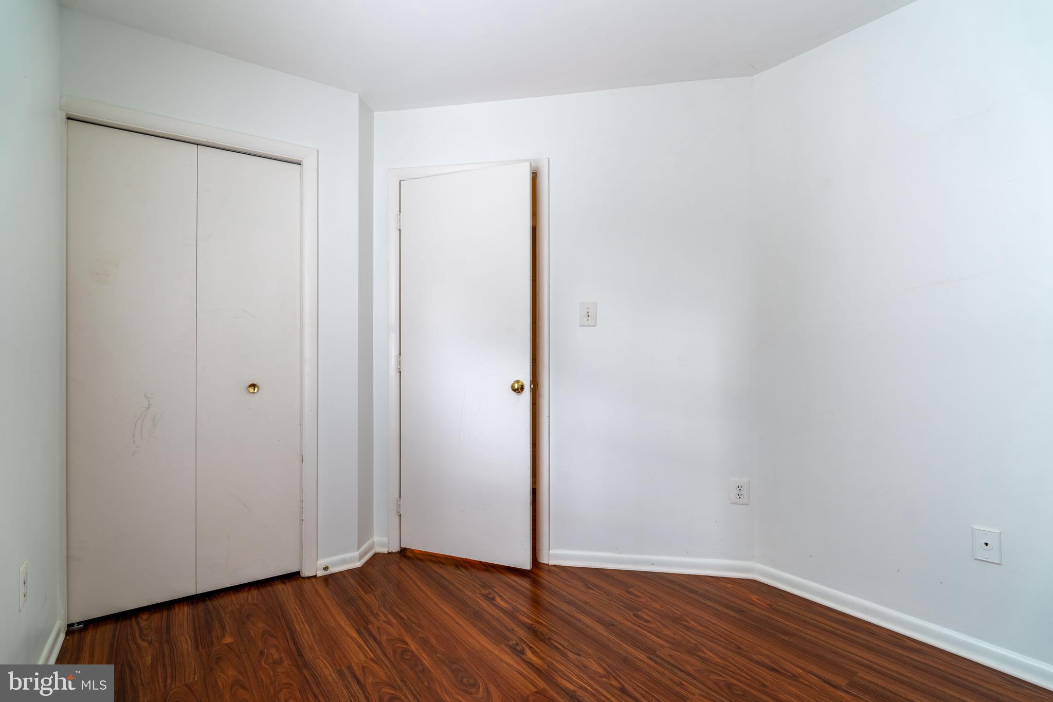 FOREST BROOKE - Residential