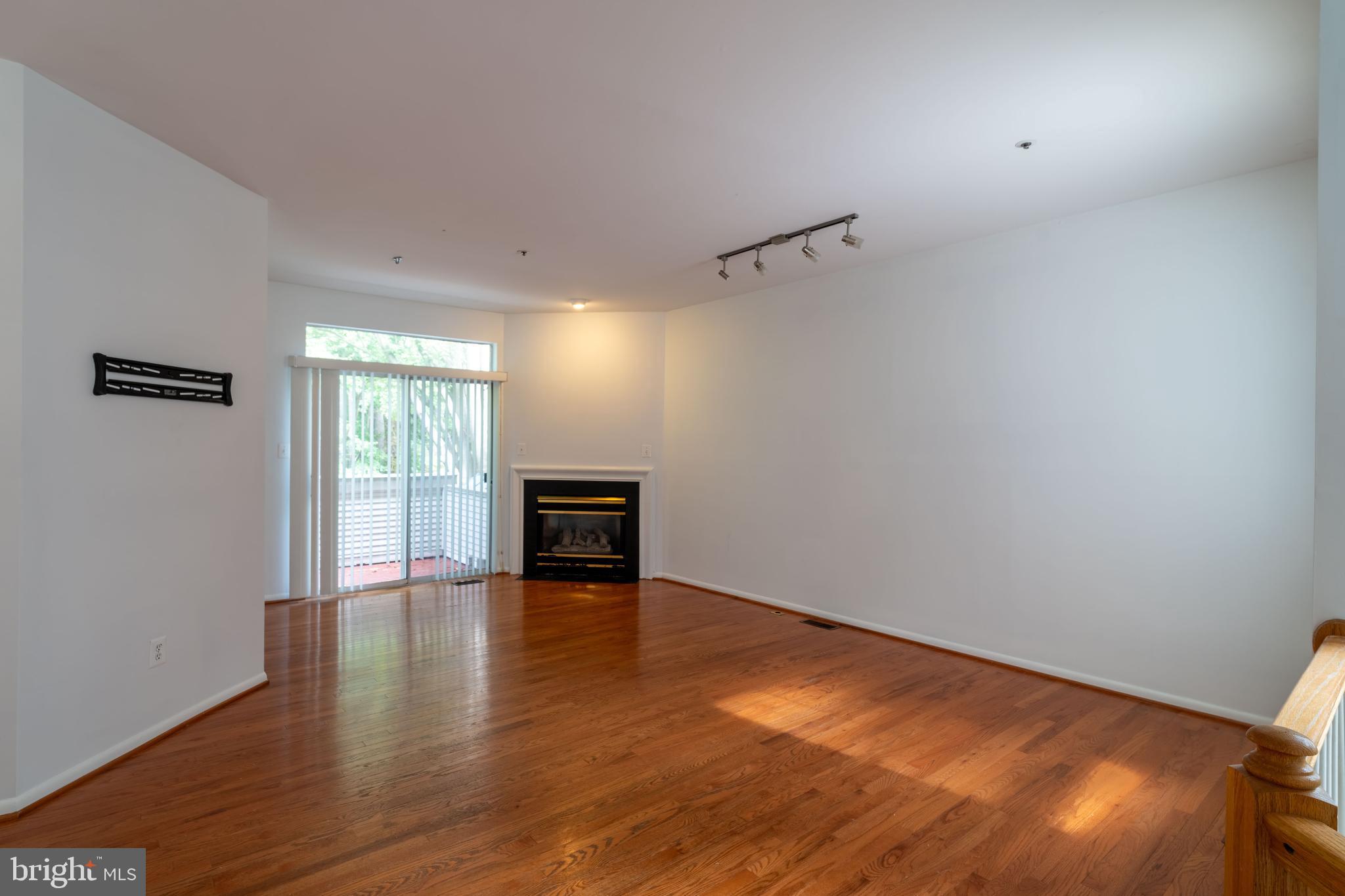 FOREST BROOKE - Residential