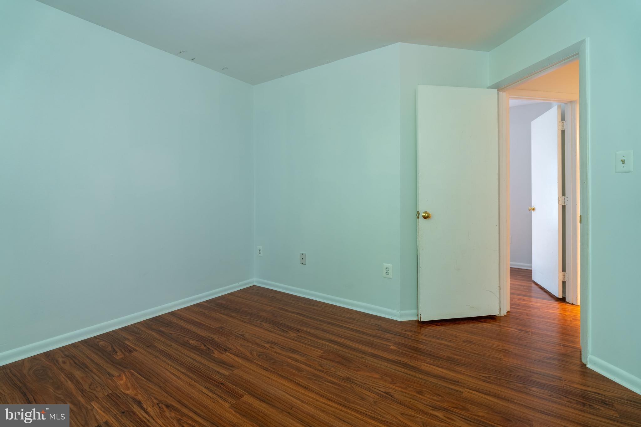 FOREST BROOKE - Residential