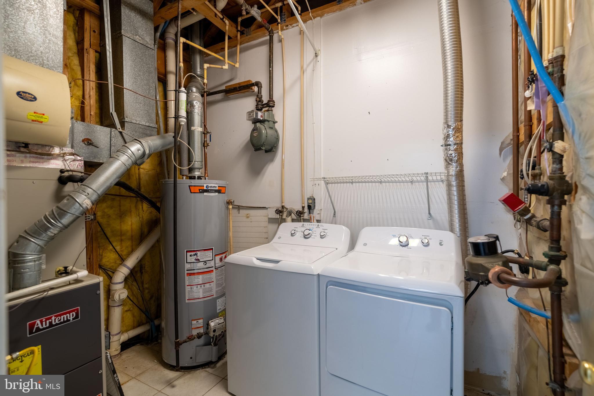 FOREST BROOKE - Residential