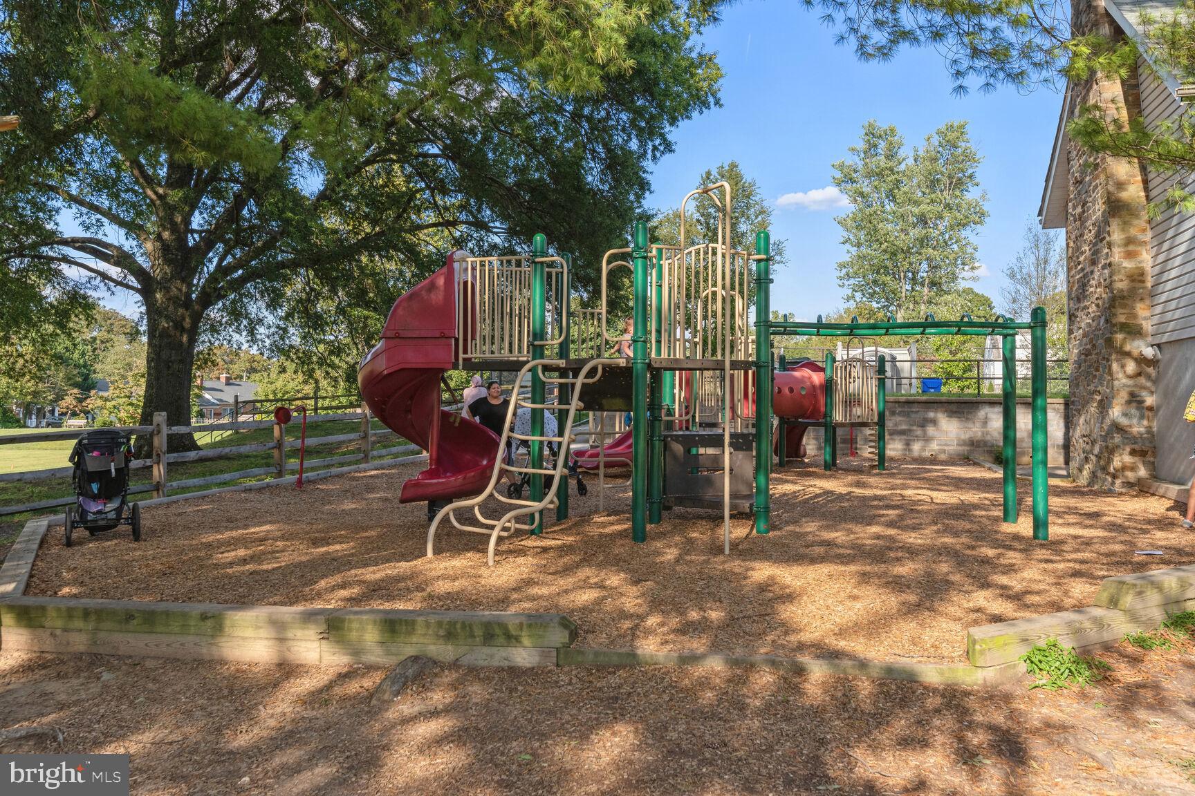 WOODMOOR - Residential