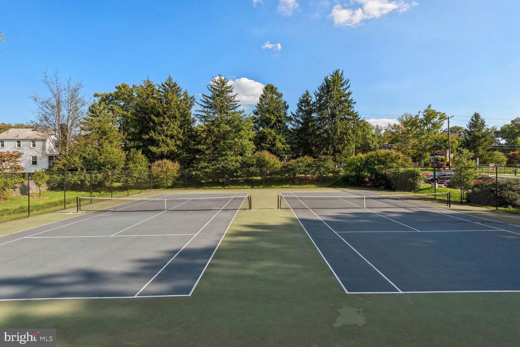 WOODMOOR - Residential