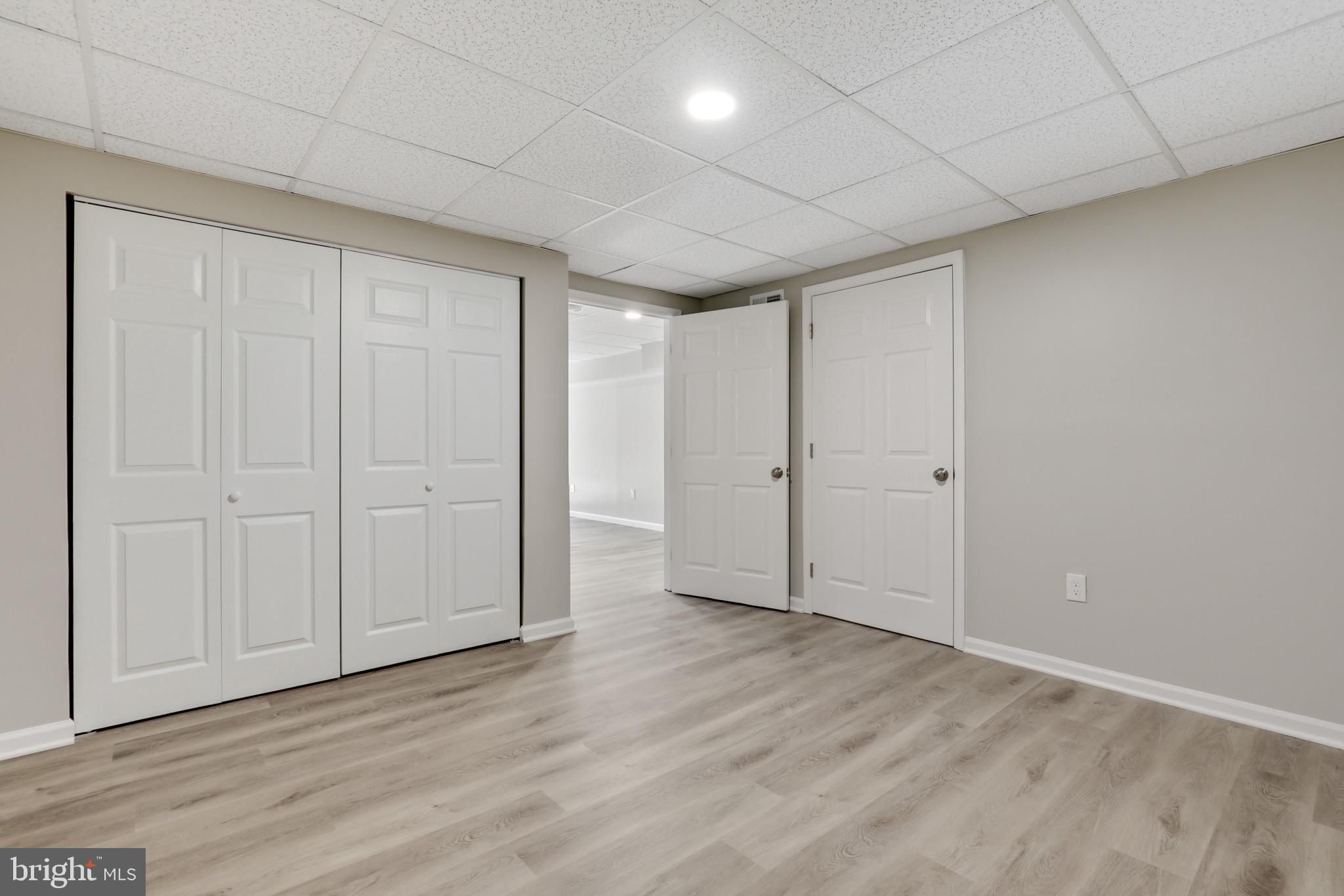 WHITE OAK - Residential Lease