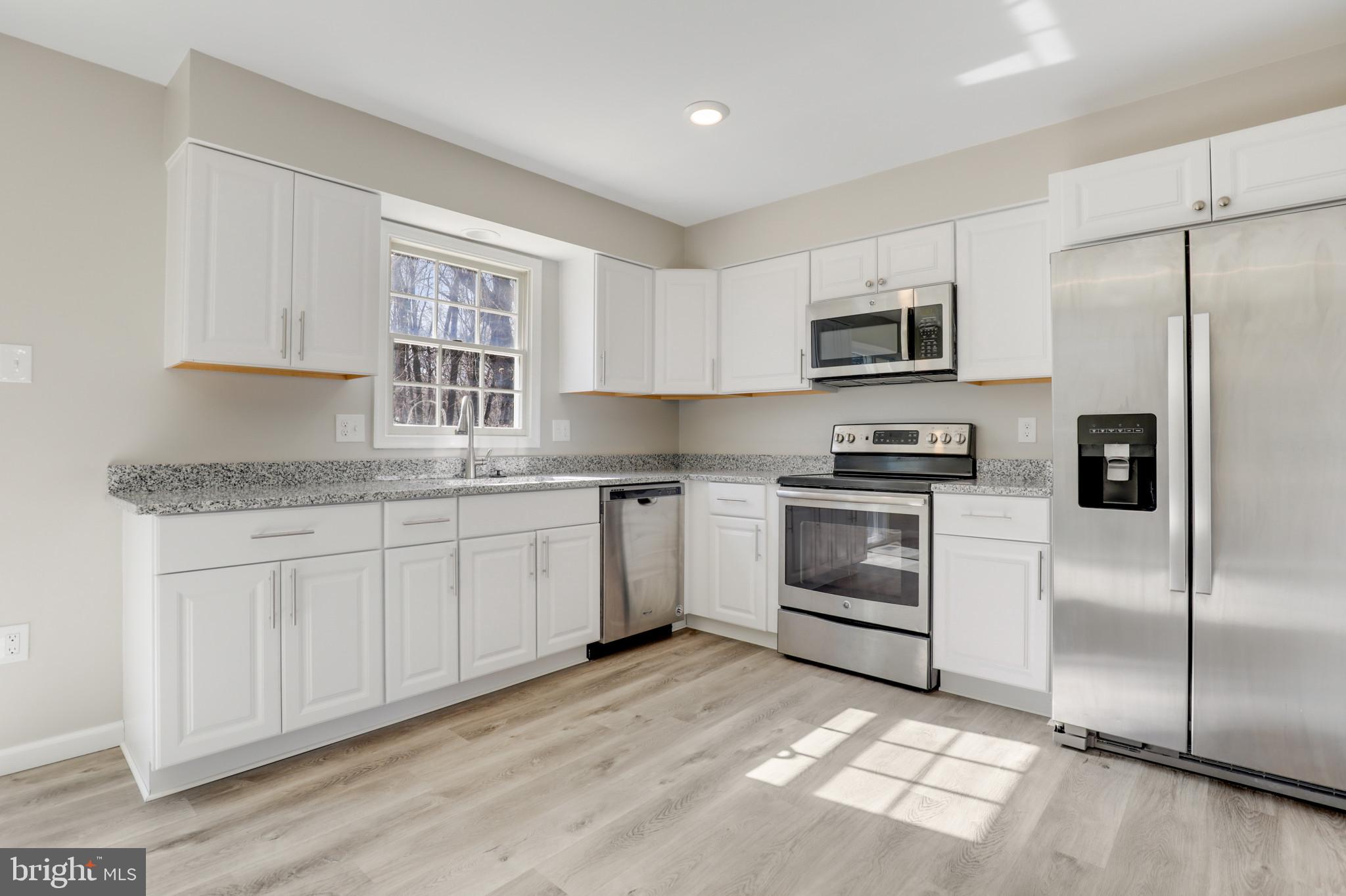 WHITE OAK - Residential Lease