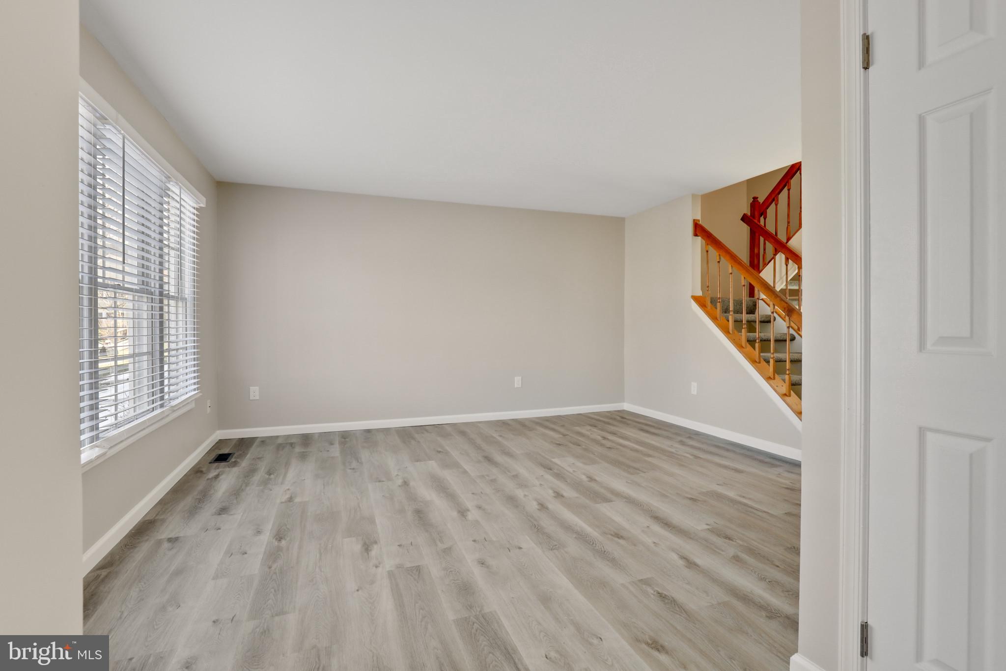 WHITE OAK - Residential Lease