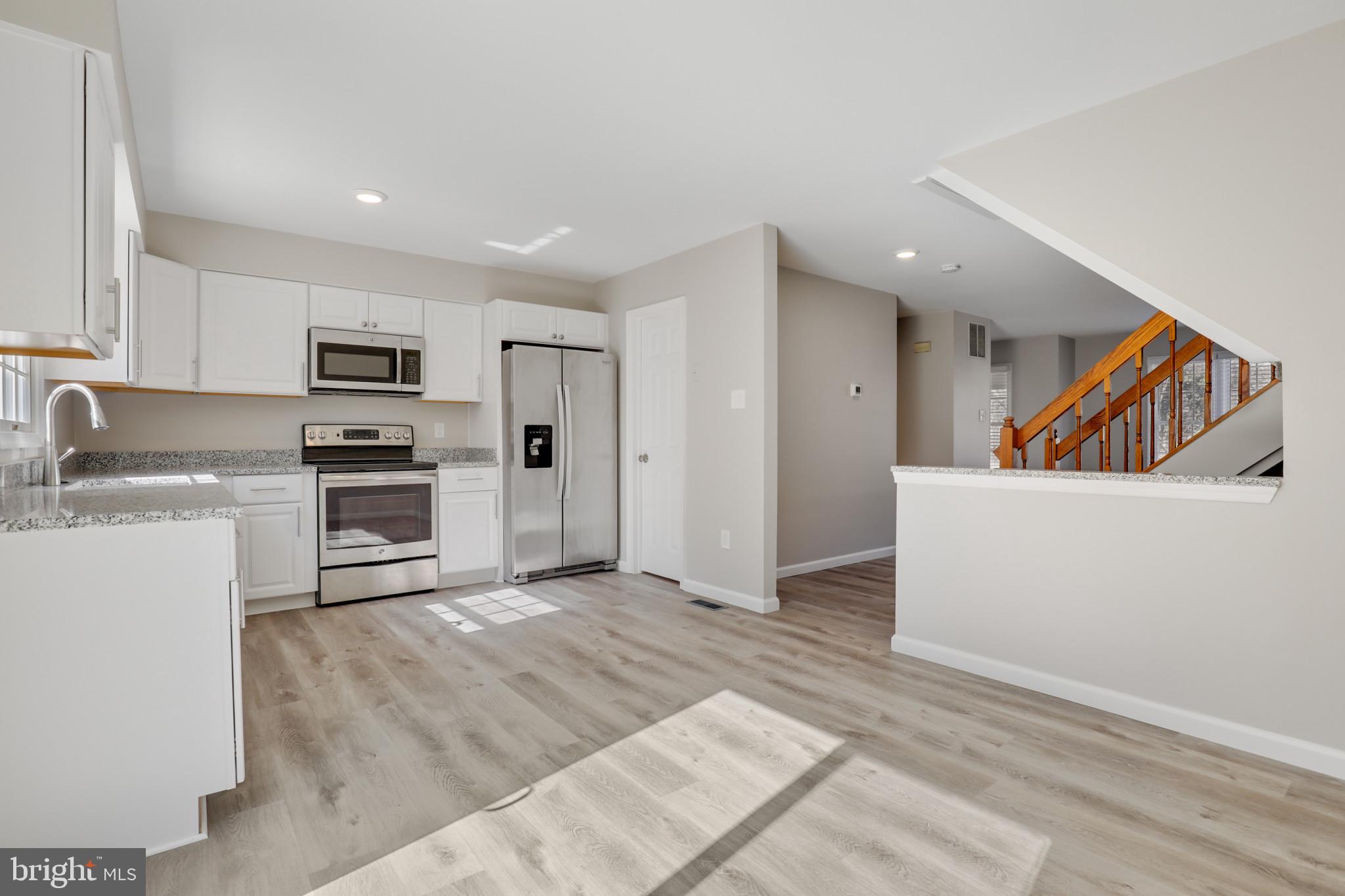 WHITE OAK - Residential Lease