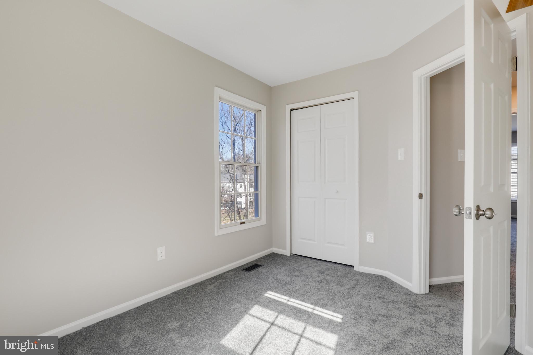 WHITE OAK - Residential Lease