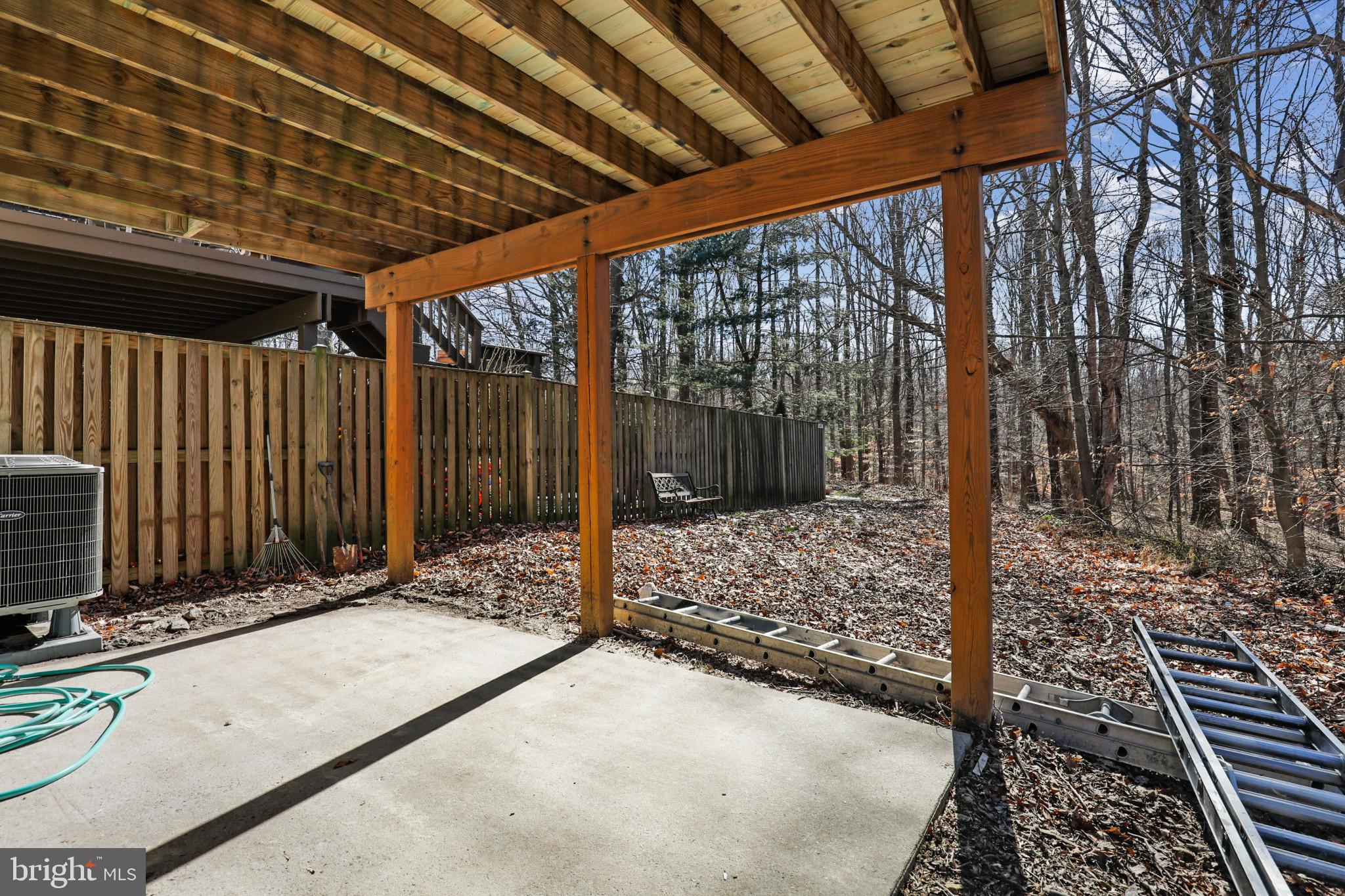 WHITE OAK - Residential Lease