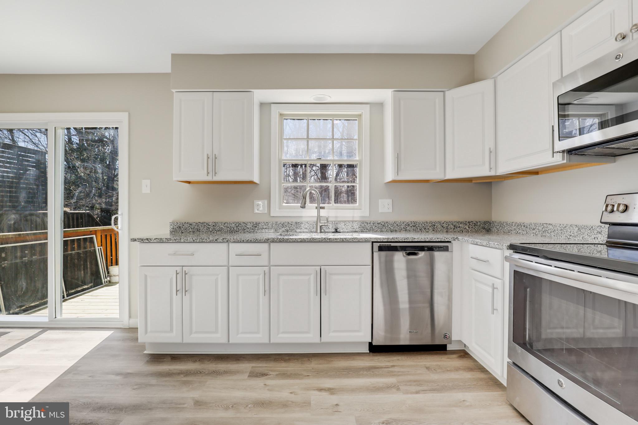 WHITE OAK - Residential Lease