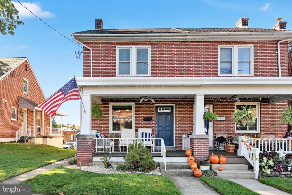 Photo of 53 Spruce Street, EPHRATA, PA 17522 (MLS # PALA2097630)