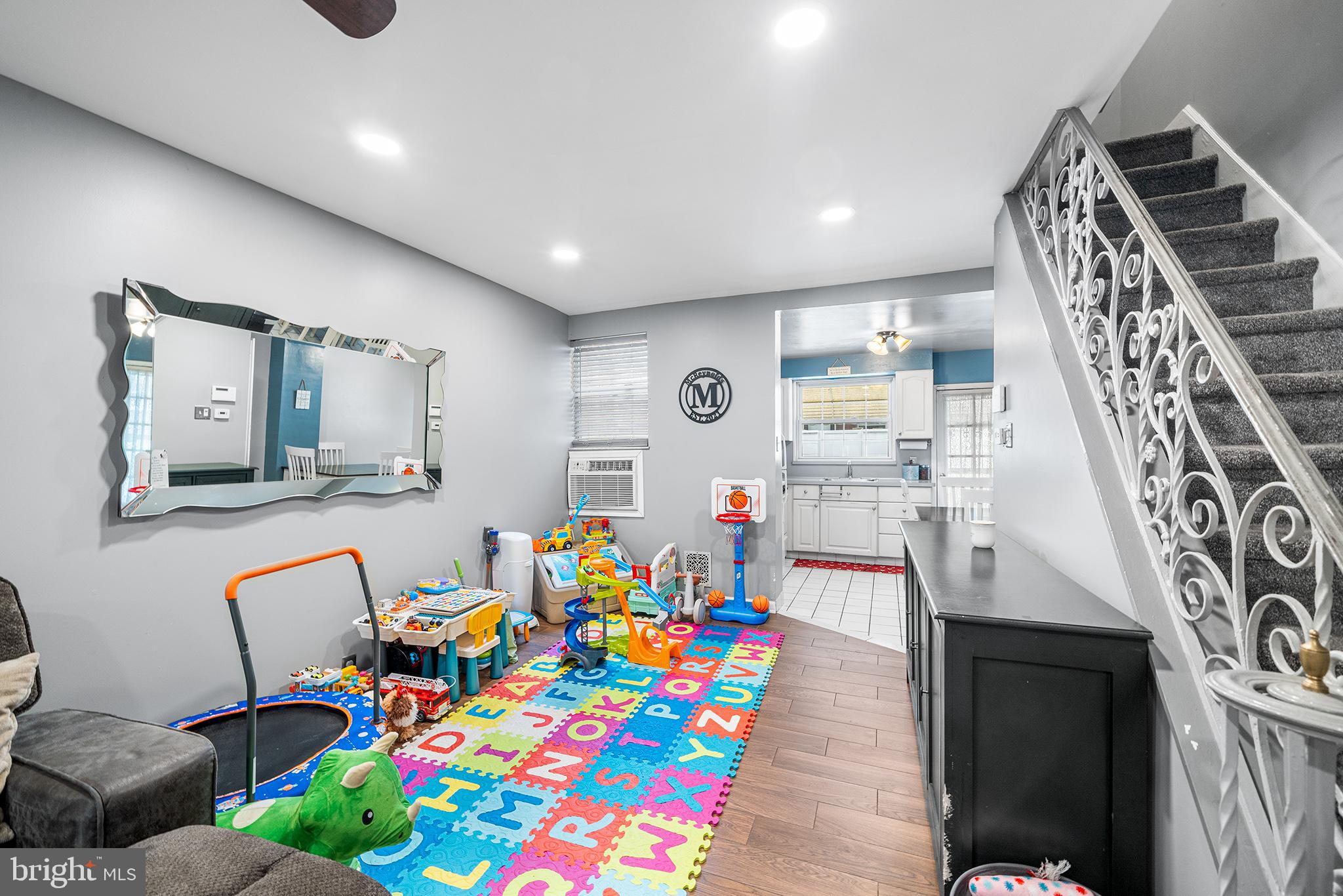 PHILADELPHIA (SOUTH) - Residential