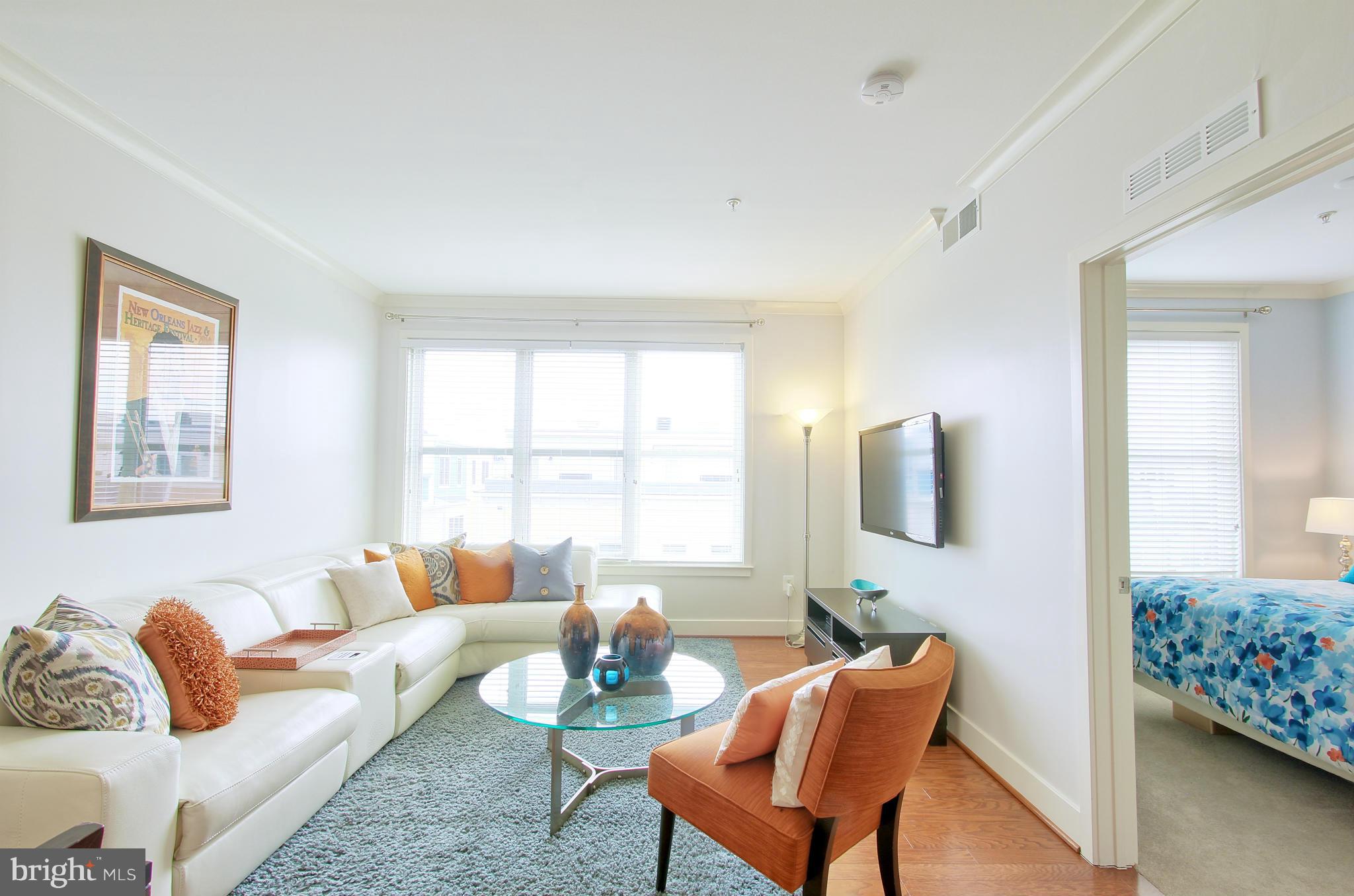 OLD TOWN COMMONS - Residential Lease