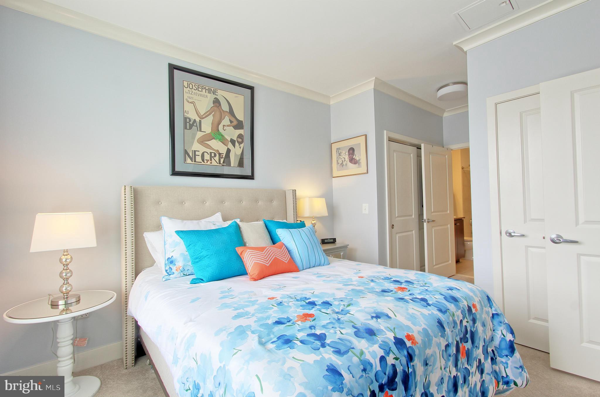 OLD TOWN COMMONS - Residential Lease