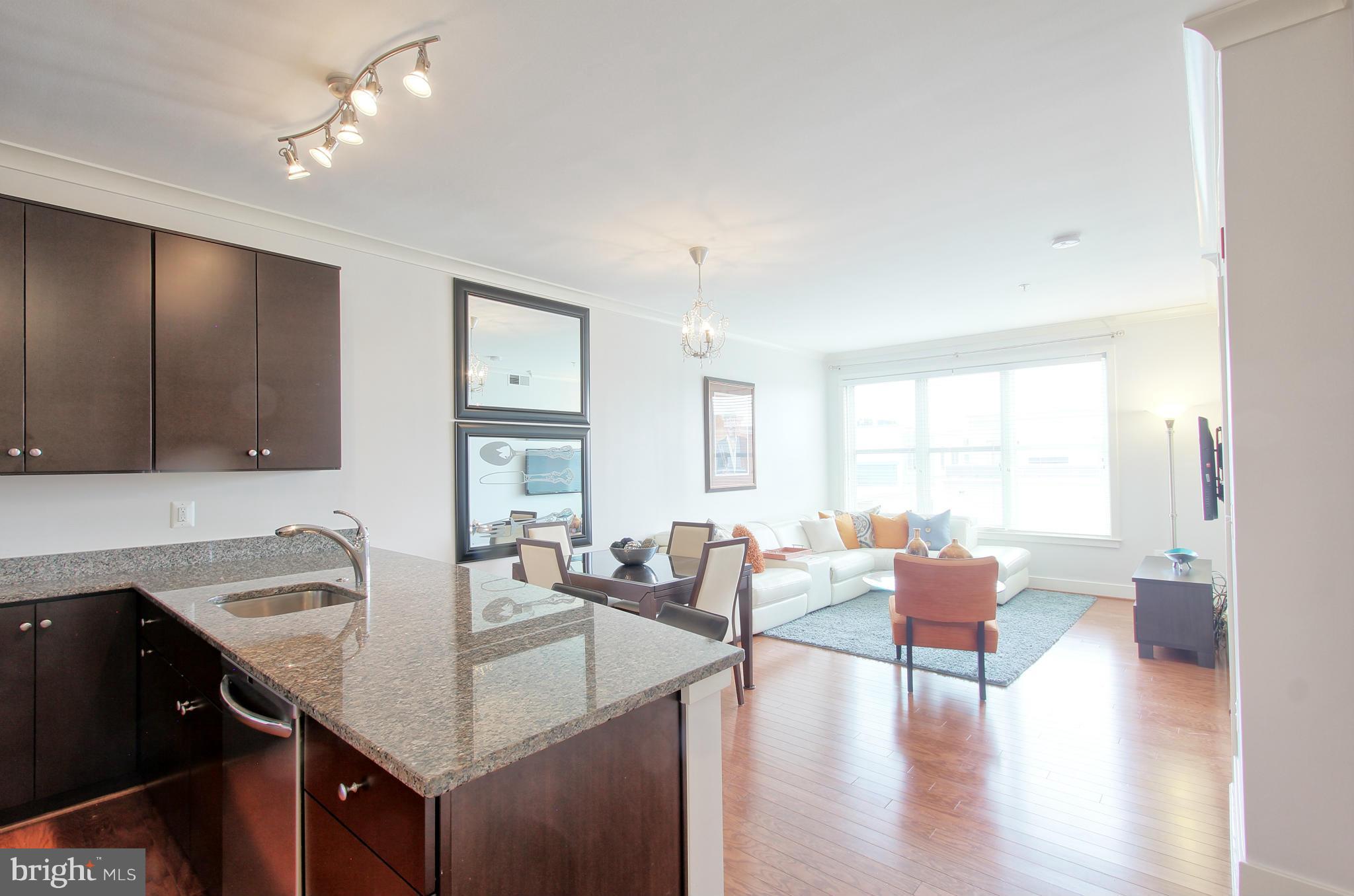 OLD TOWN COMMONS - Residential Lease