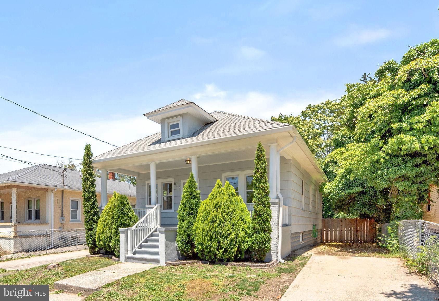 810 WASHINGTON AVENUE
