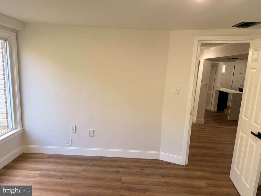 WOODLAWN HEIGHTS - Residential Lease