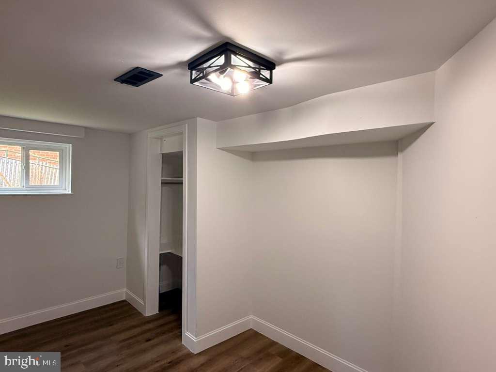 WOODLAWN HEIGHTS - Residential Lease