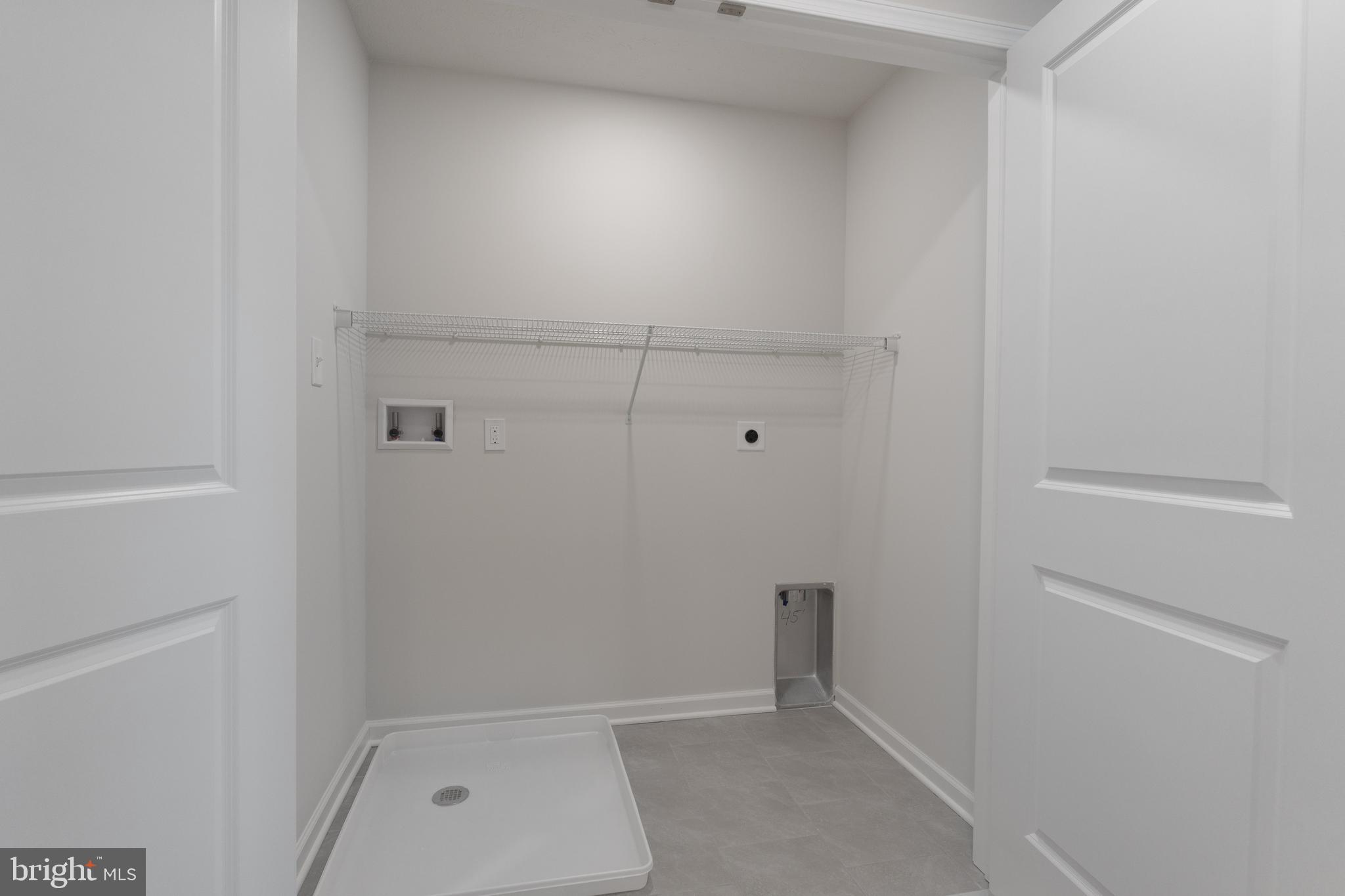 CANTERBURY RIDGE - Residential