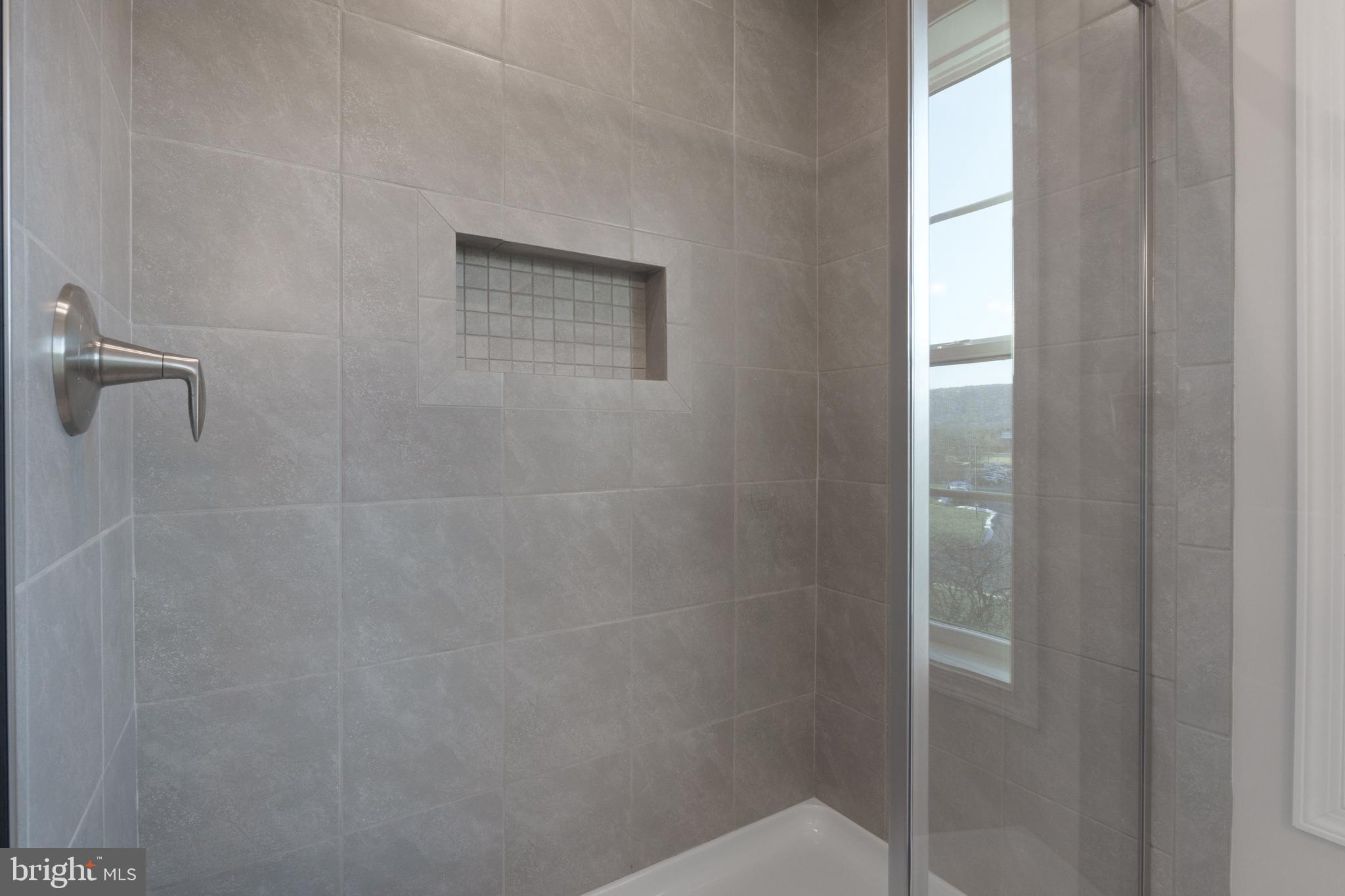 CANTERBURY RIDGE - Residential