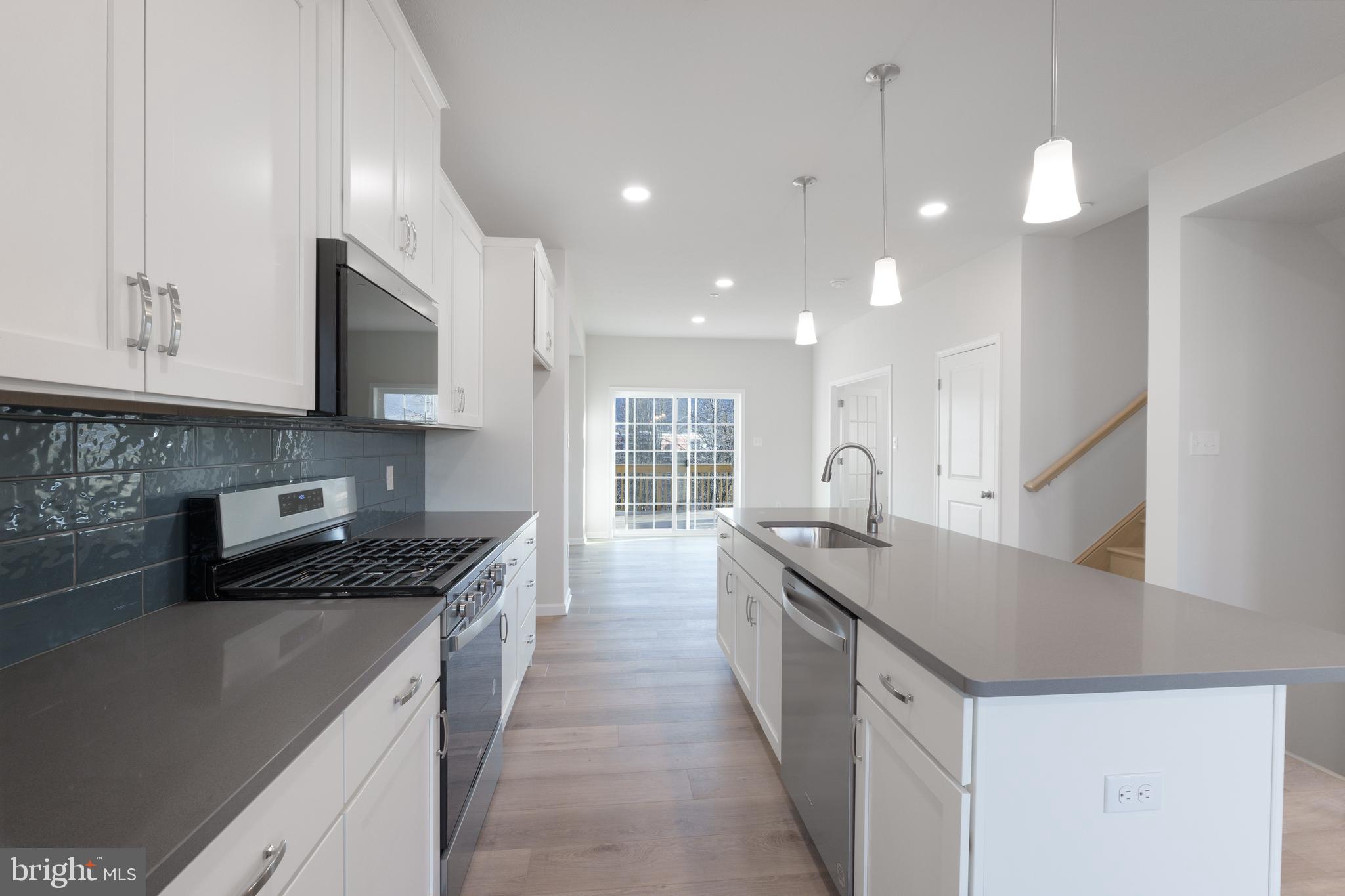 CANTERBURY RIDGE - Residential