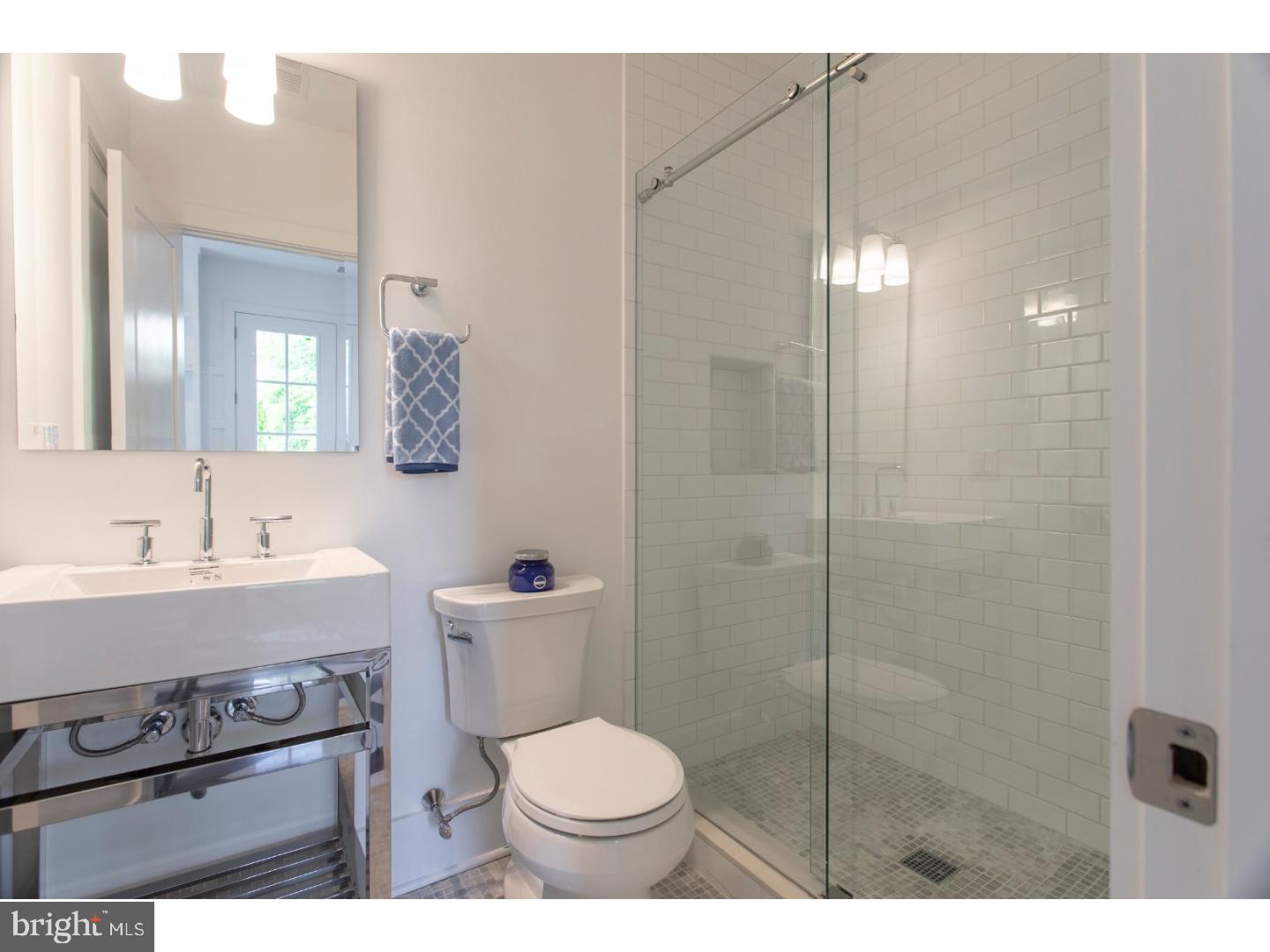 CHESTNUT HILL - Residential