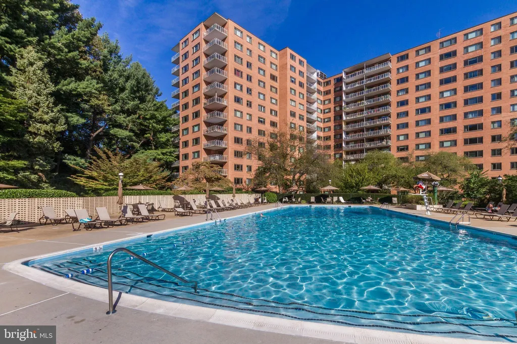 Additional image 3 of 4201 Cathedral Avenue NW Unit 914W, Washington, DC 20016