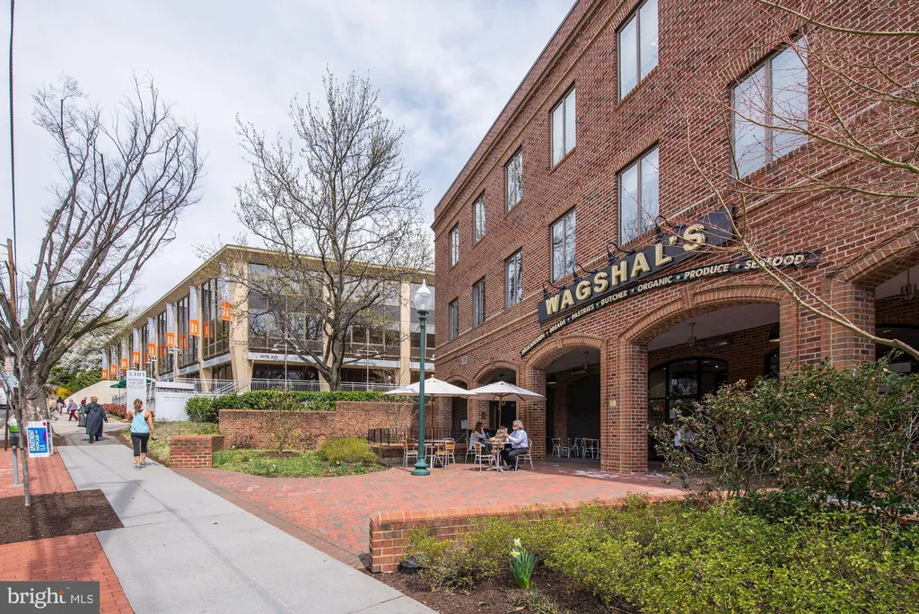 Additional image 41 of 4201 Cathedral Avenue NW Unit 914W, Washington, DC 20016