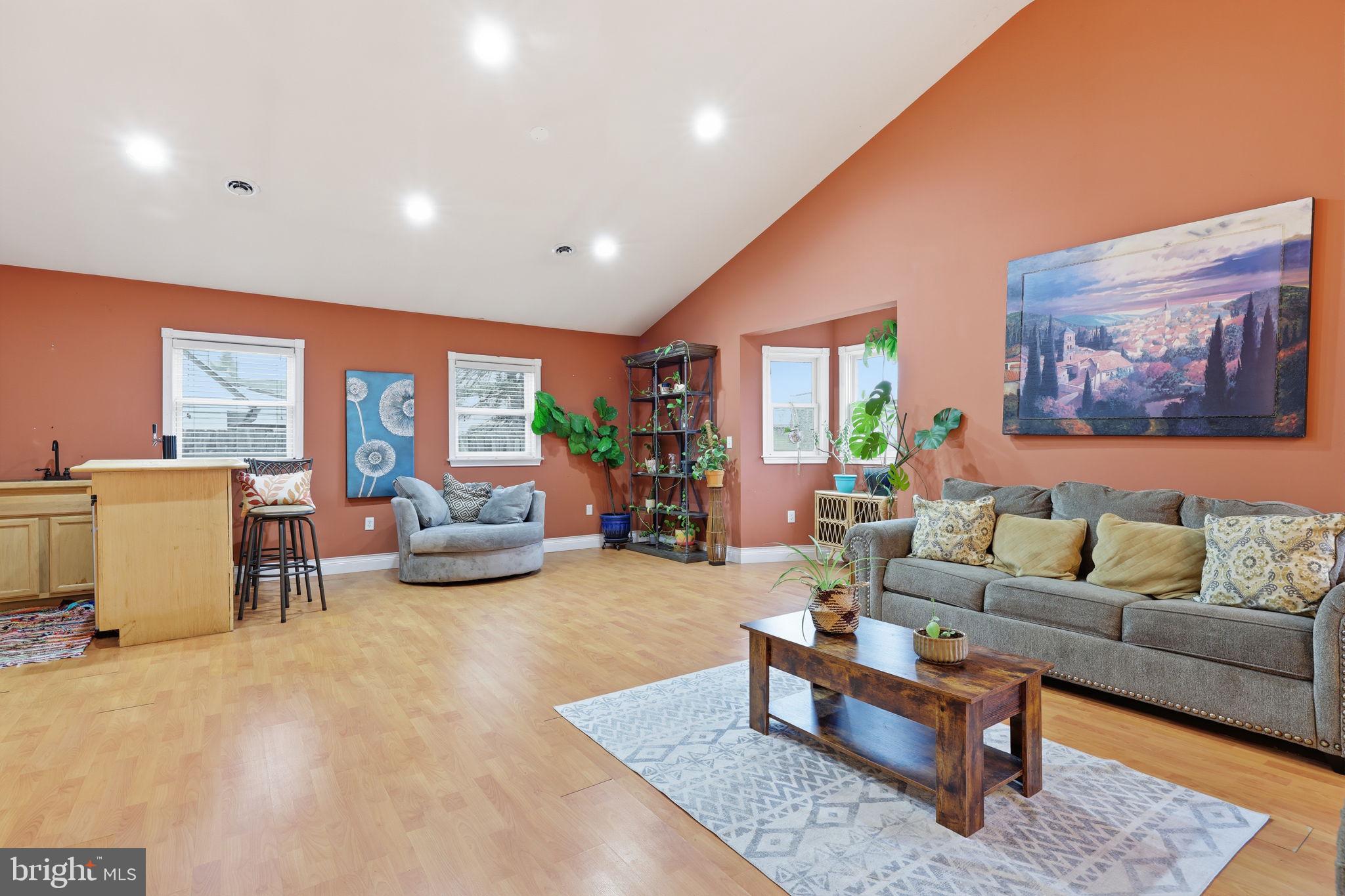 HIGHLAND PARK - Residential