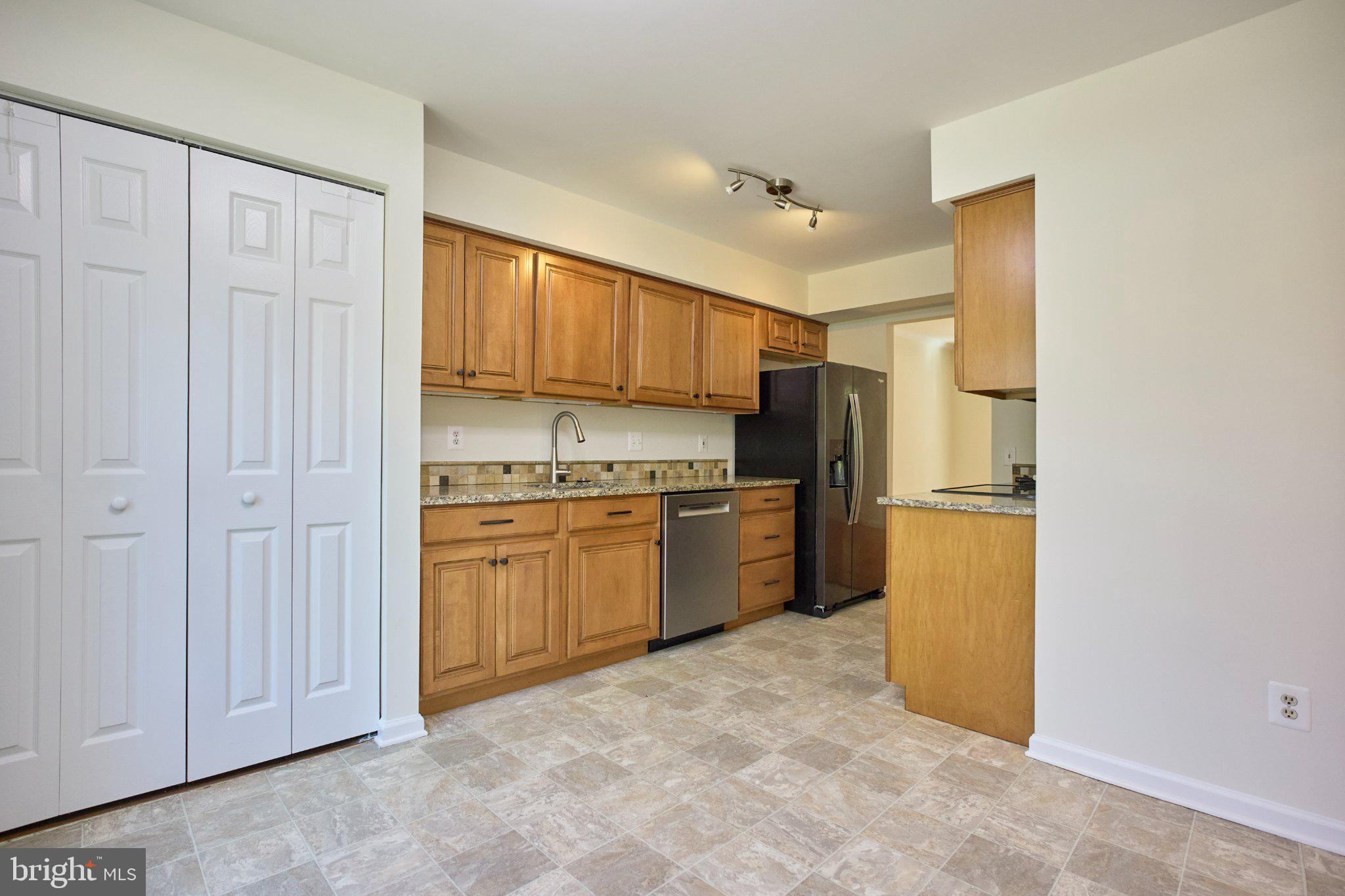 5825 APPLE WOOD LANE