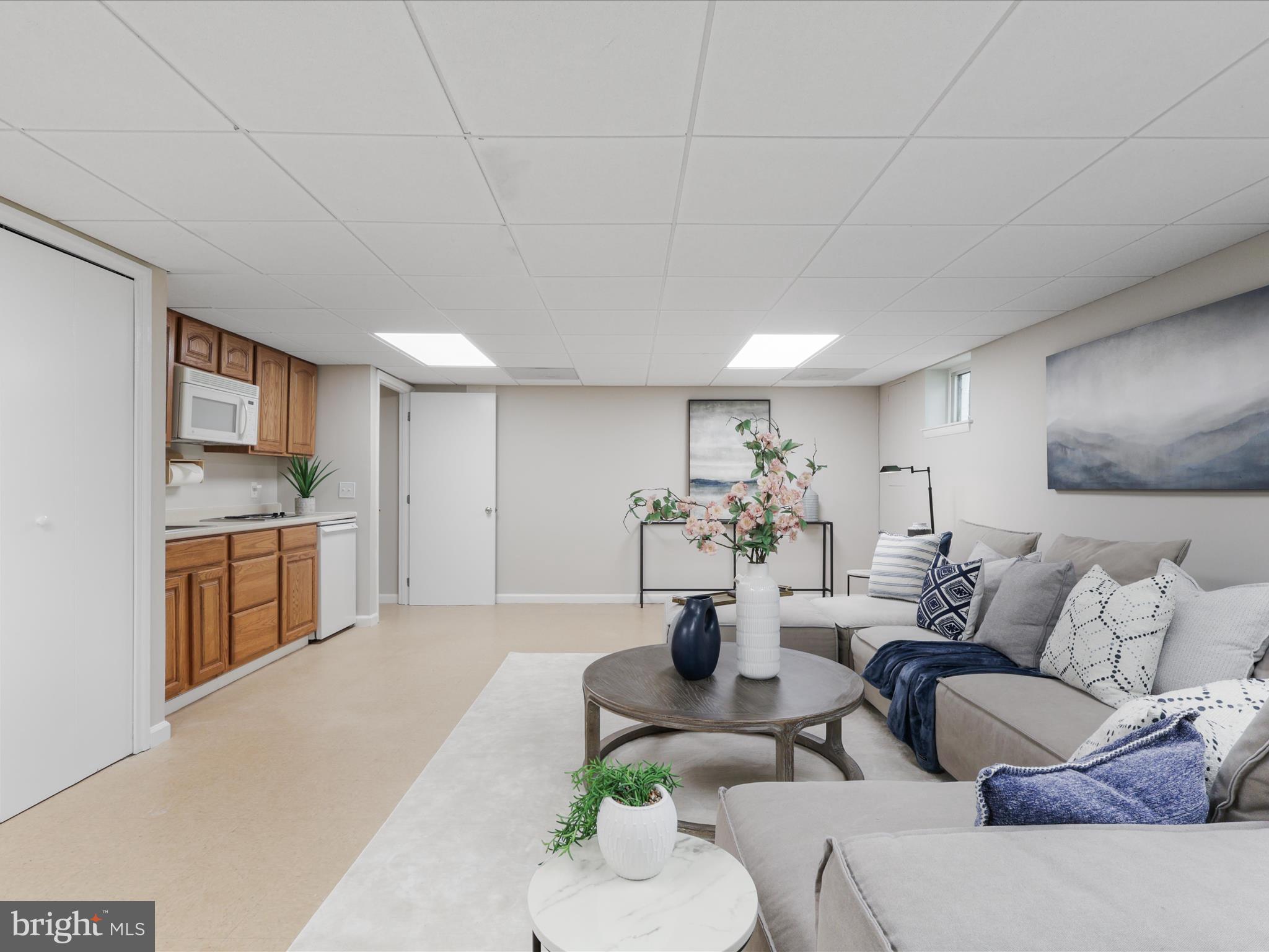 DUNN LORING WOODS - Residential