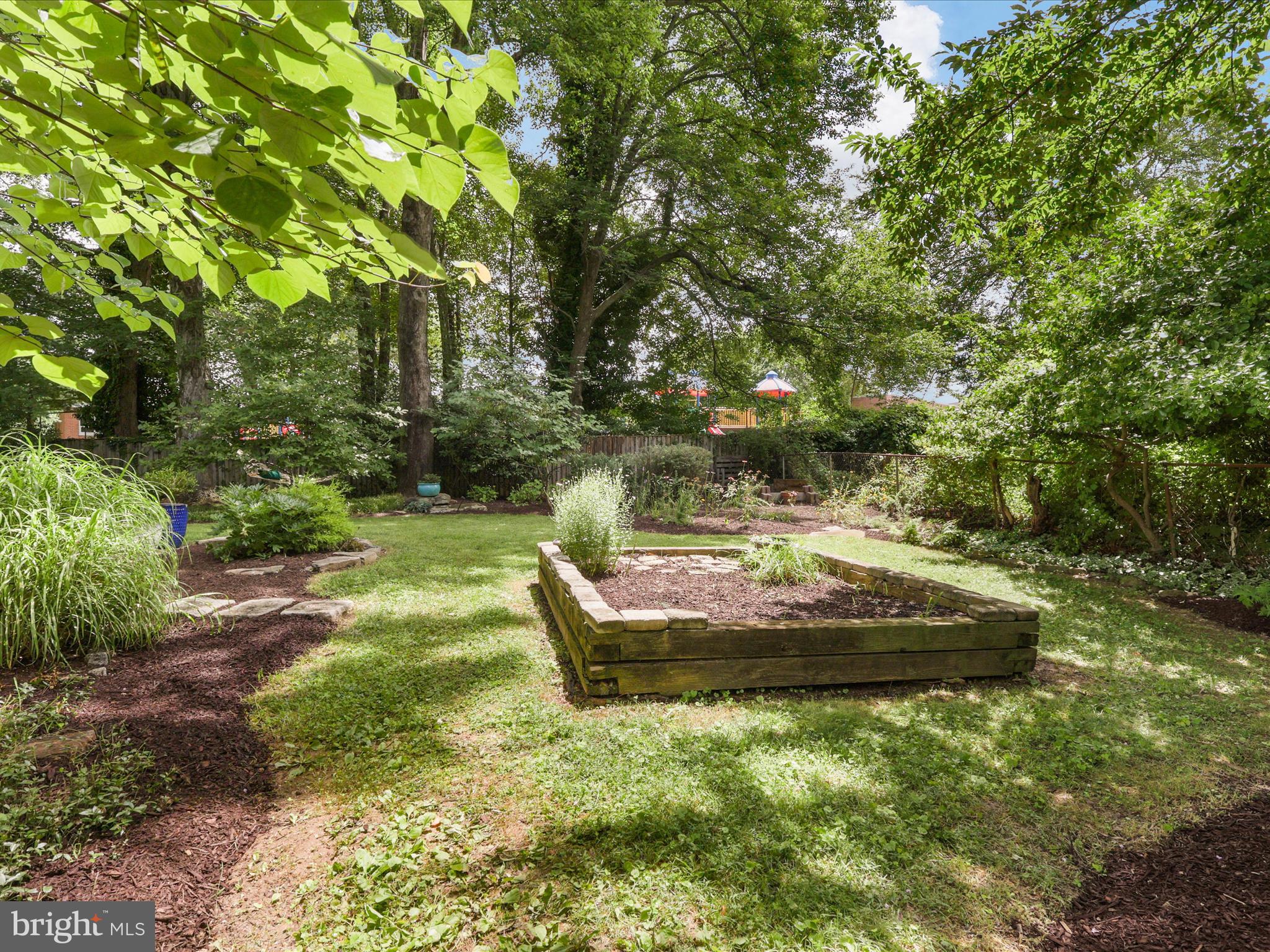 DUNN LORING WOODS - Residential