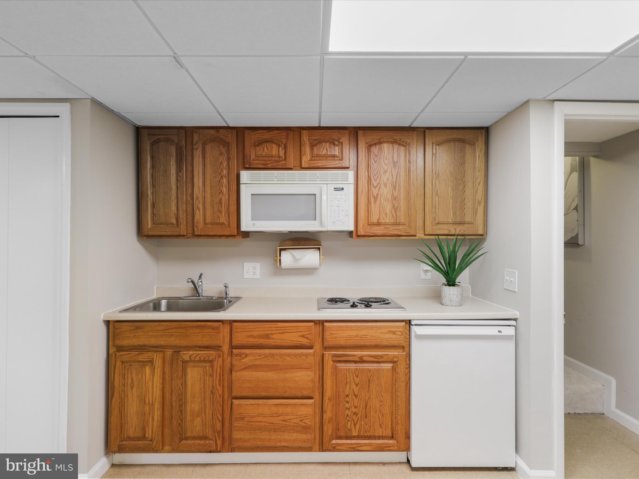 DUNN LORING WOODS - Residential