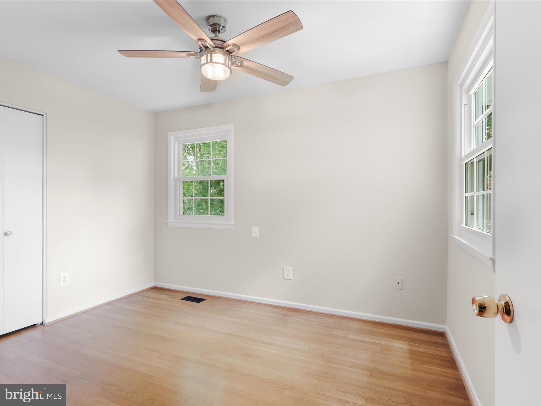 DUNN LORING WOODS - Residential