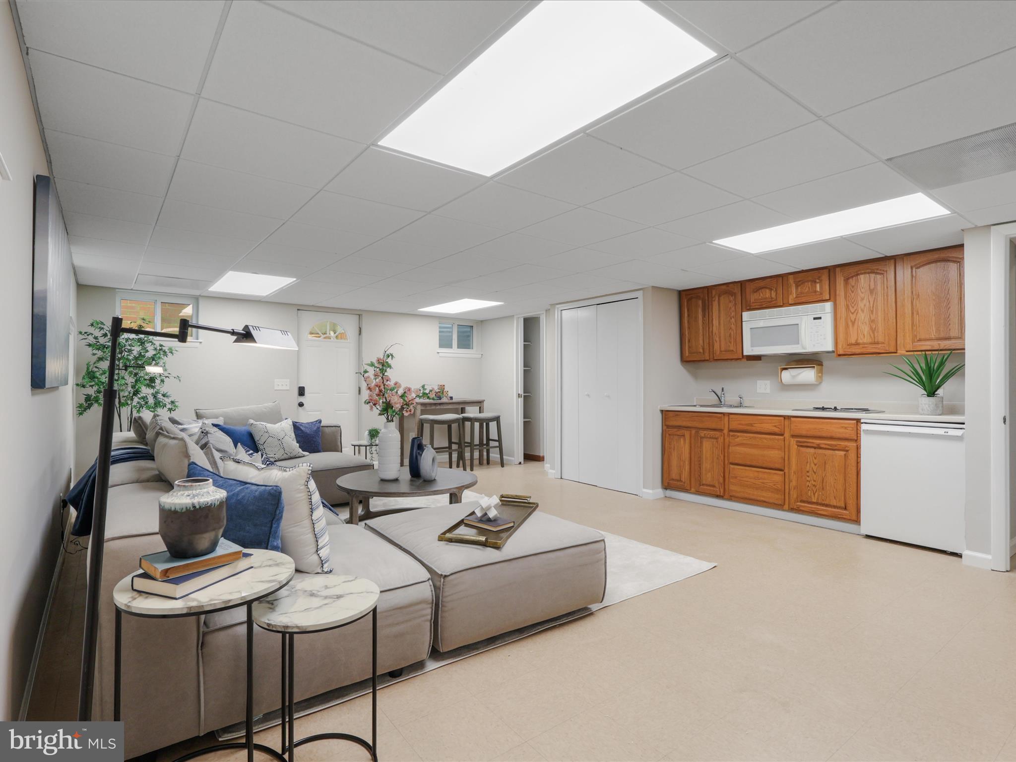 DUNN LORING WOODS - Residential